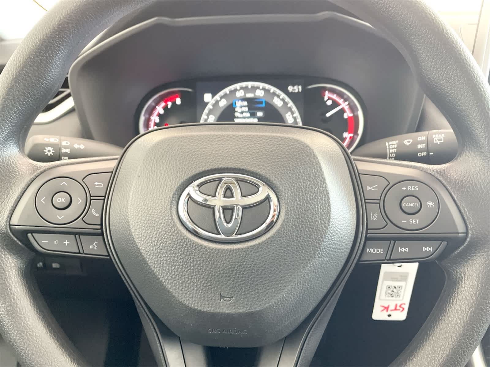 Thumbnail: 2025 Toyota RAV4 - 17