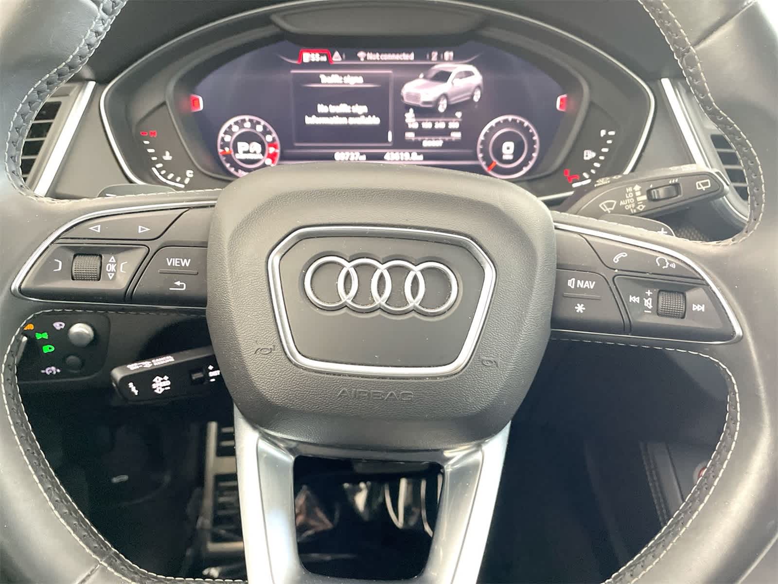 Thumbnail: 2020 Audi SQ5 - 17