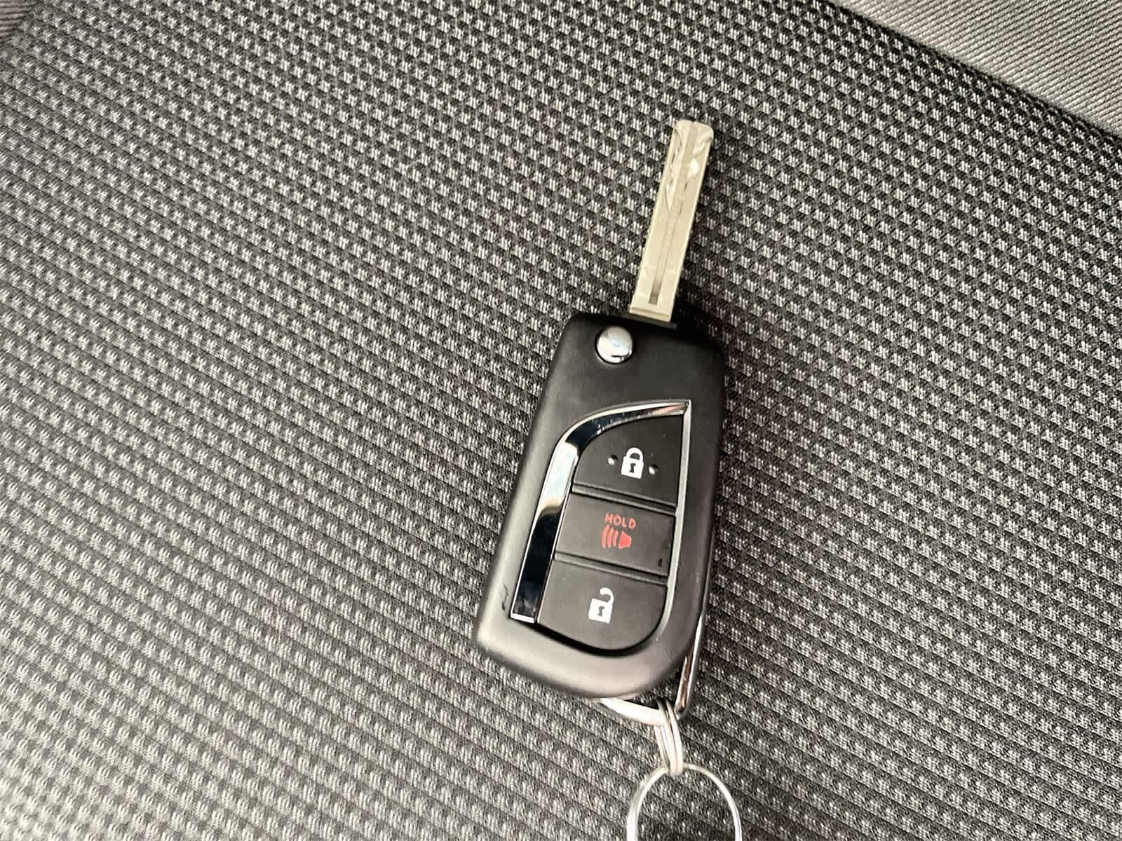 Thumbnail: 2025 Toyota RAV4 - 26