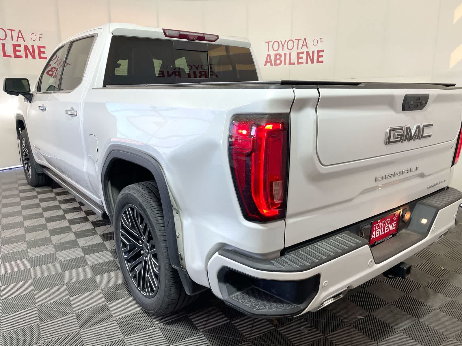 Thumbnail: 2022 GMC Sierra 1500 - 3