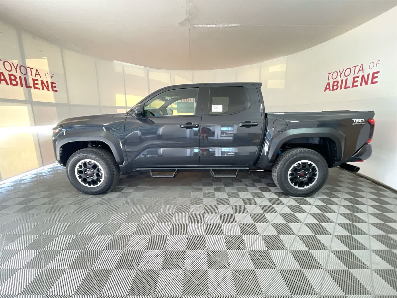 Thumbnail: 2025 Toyota Tacoma - 2