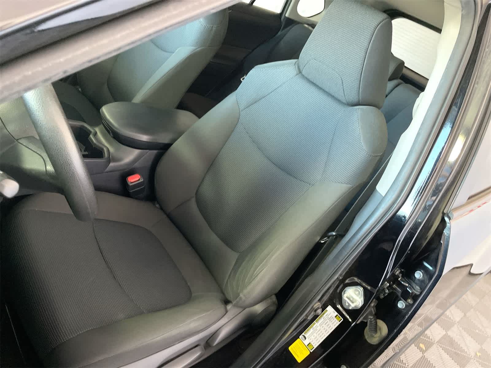 Thumbnail: 2022 Toyota RAV4 - 9