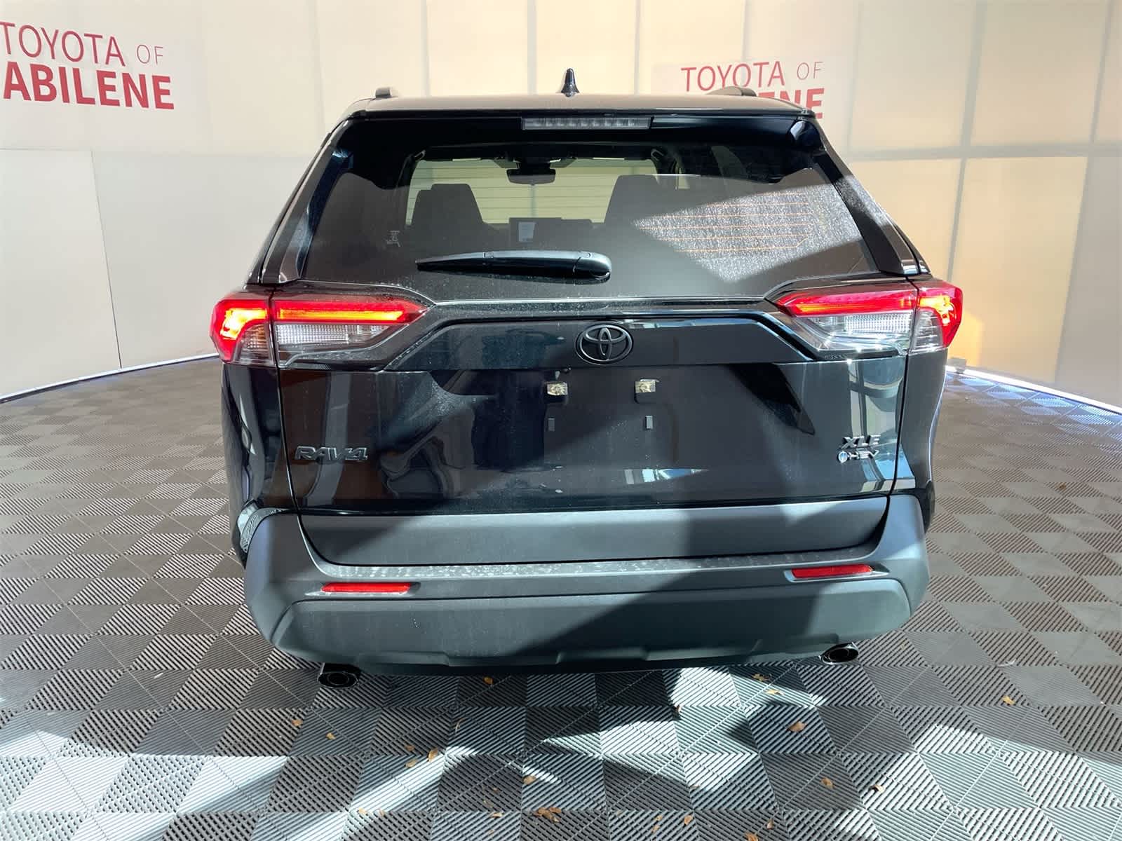 Thumbnail: 2025 Toyota RAV4 - 4