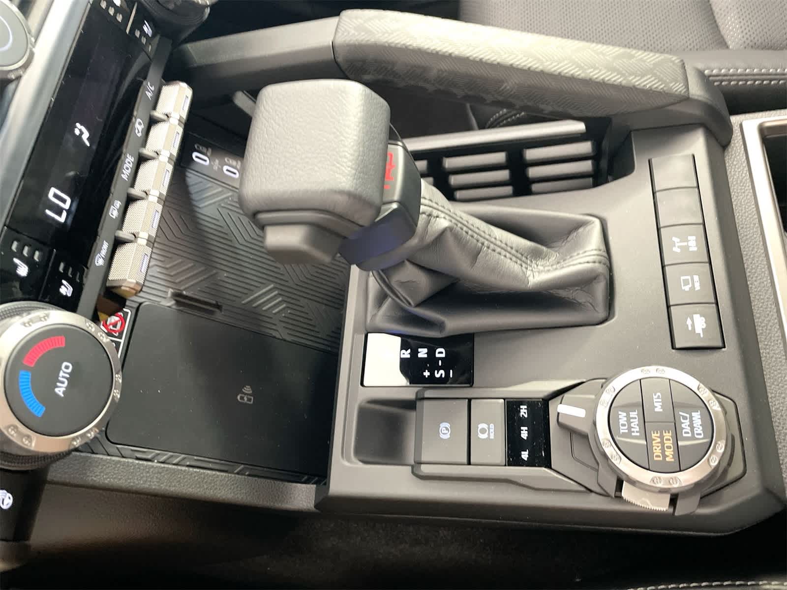 Thumbnail: 2025 Toyota 4Runner - 23