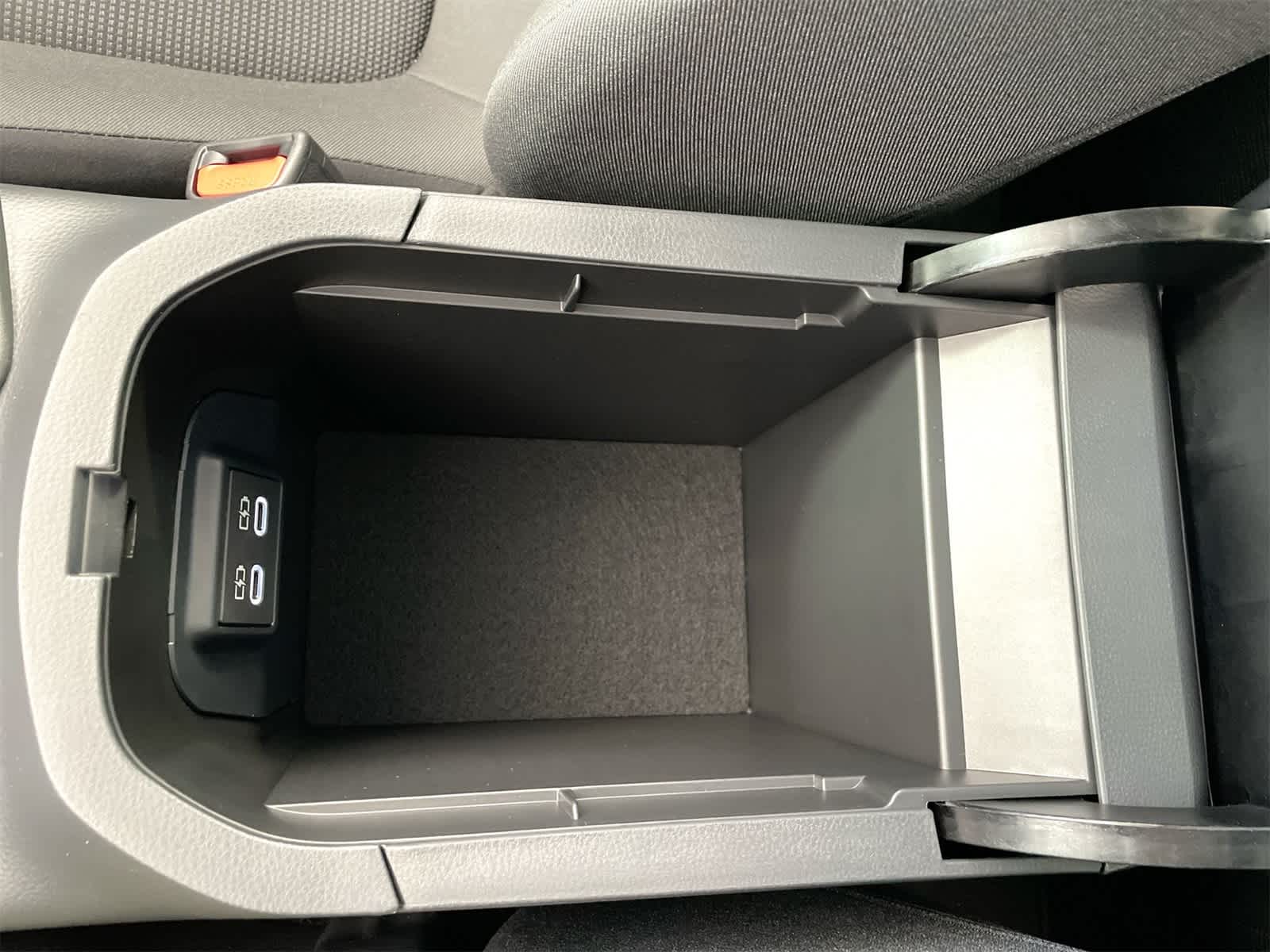 Thumbnail: 2025 Toyota RAV4 - 23