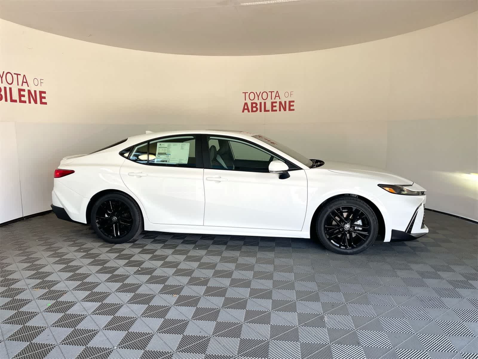 Thumbnail: 2025 Toyota Camry - 8