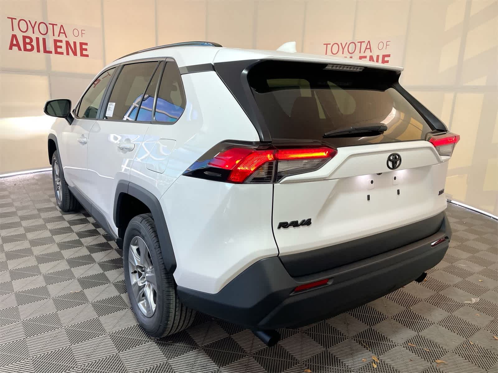 Thumbnail: 2025 Toyota RAV4 - 3