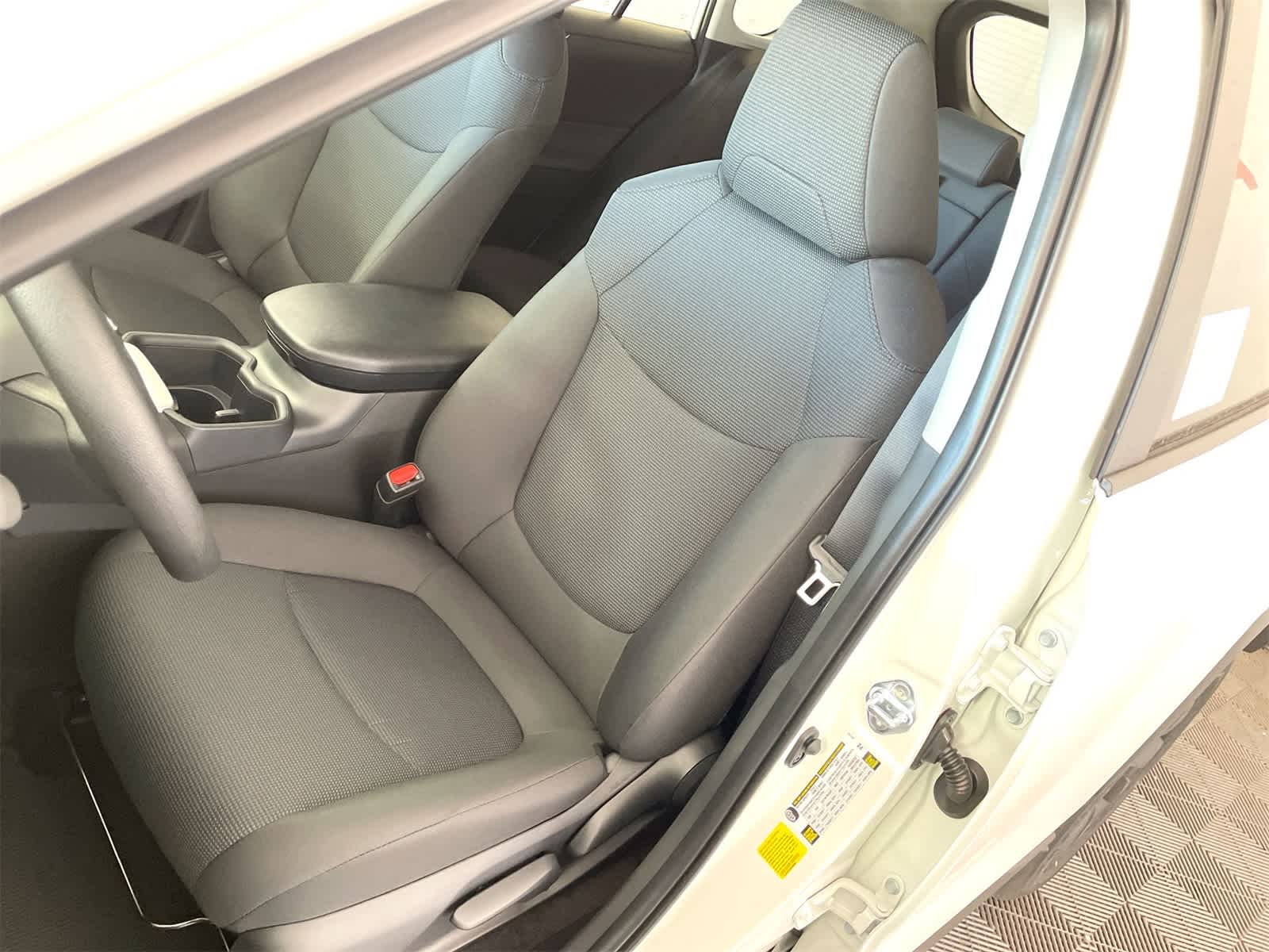 Thumbnail: 2025 Toyota RAV4 - 10