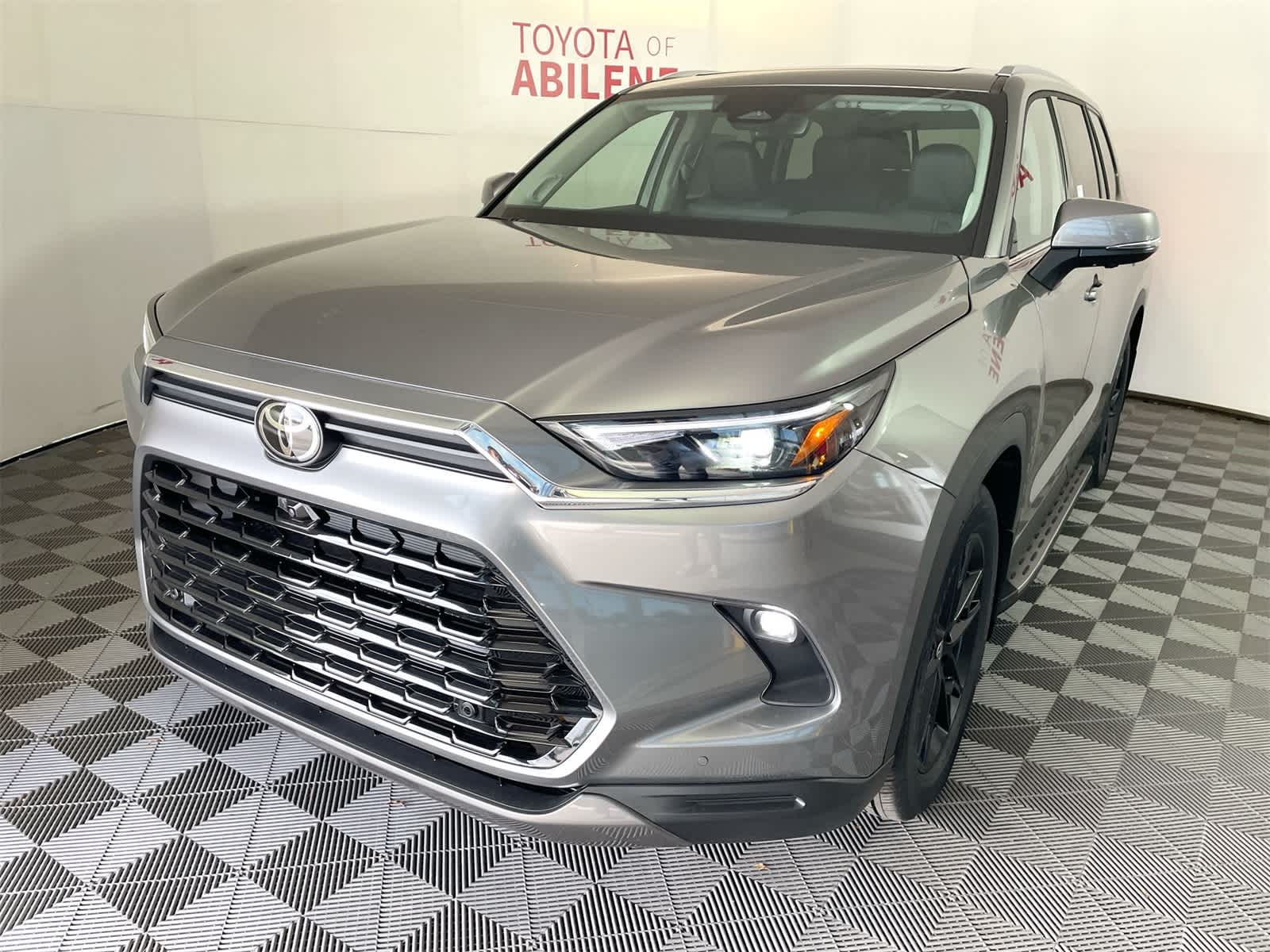 Thumbnail: 2026 Toyota Grand Highlander - 1