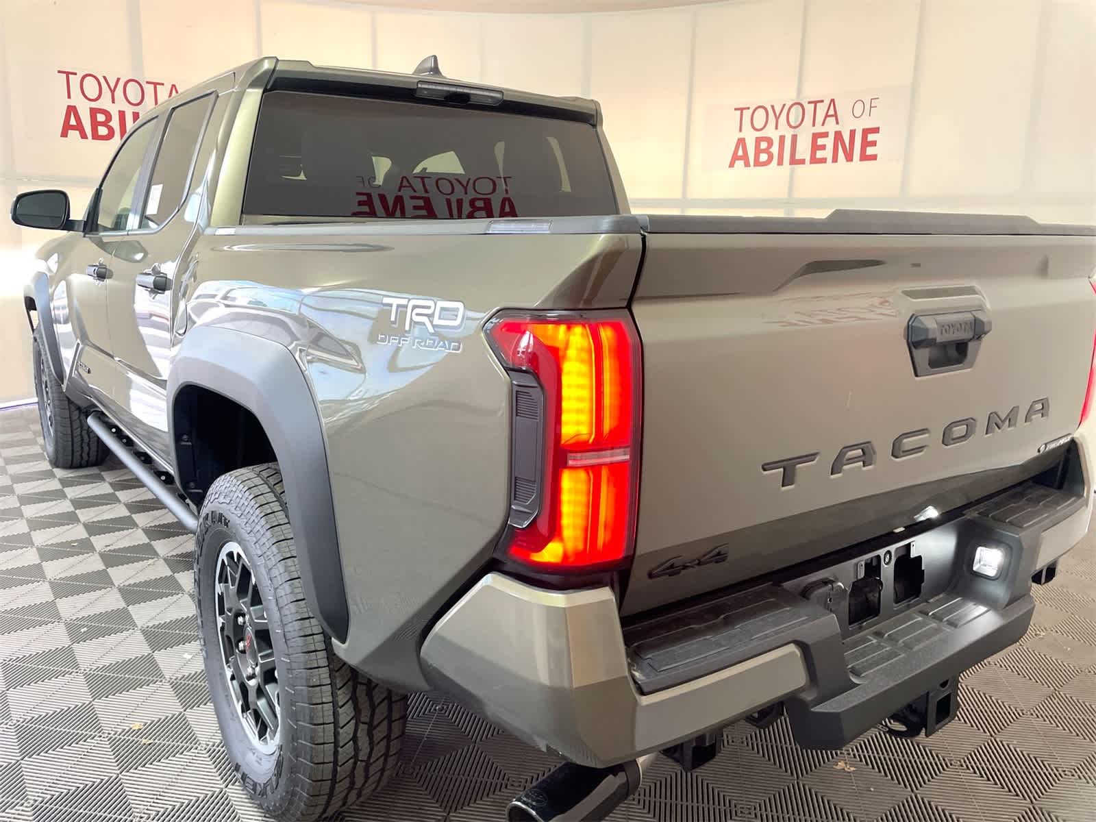 Thumbnail: 2025 Toyota Tacoma - 3