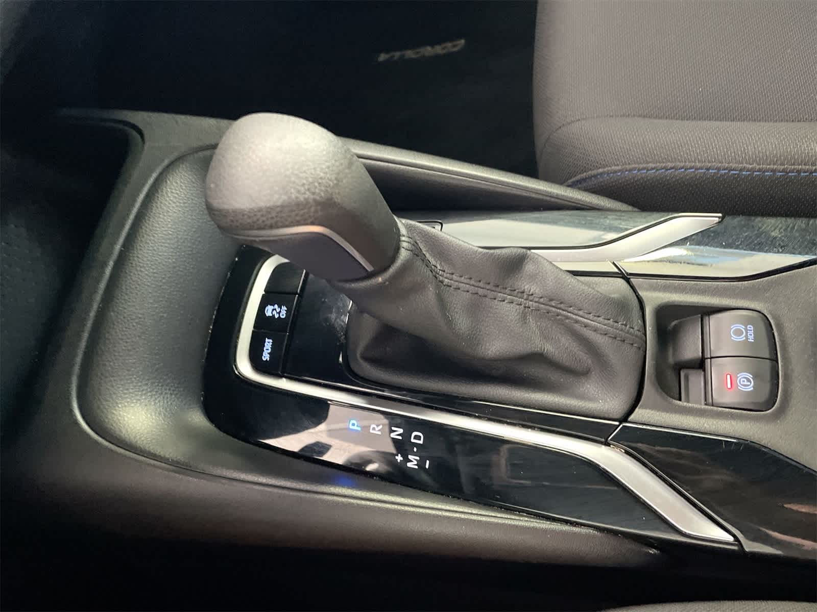 Thumbnail: 2022 Toyota Corolla - 22