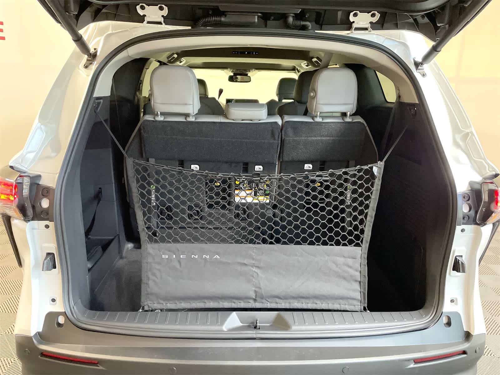 2025 Toyota Sienna XLE 5