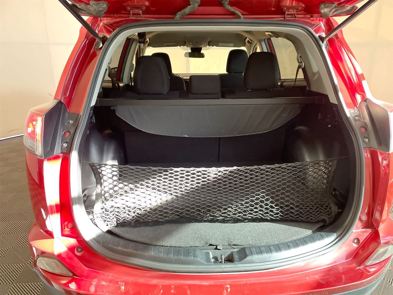 Thumbnail: 2017 Toyota RAV4 - 5