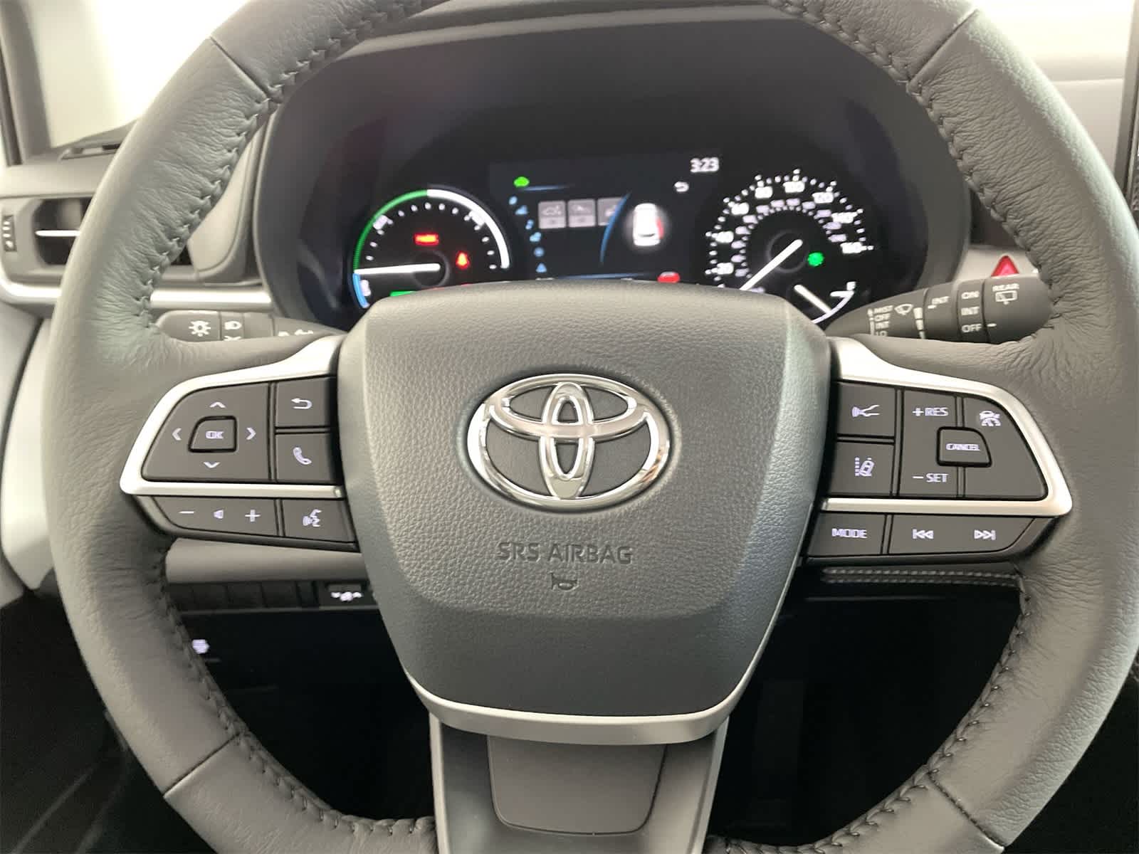 Thumbnail: 2025 Toyota Sienna - 19