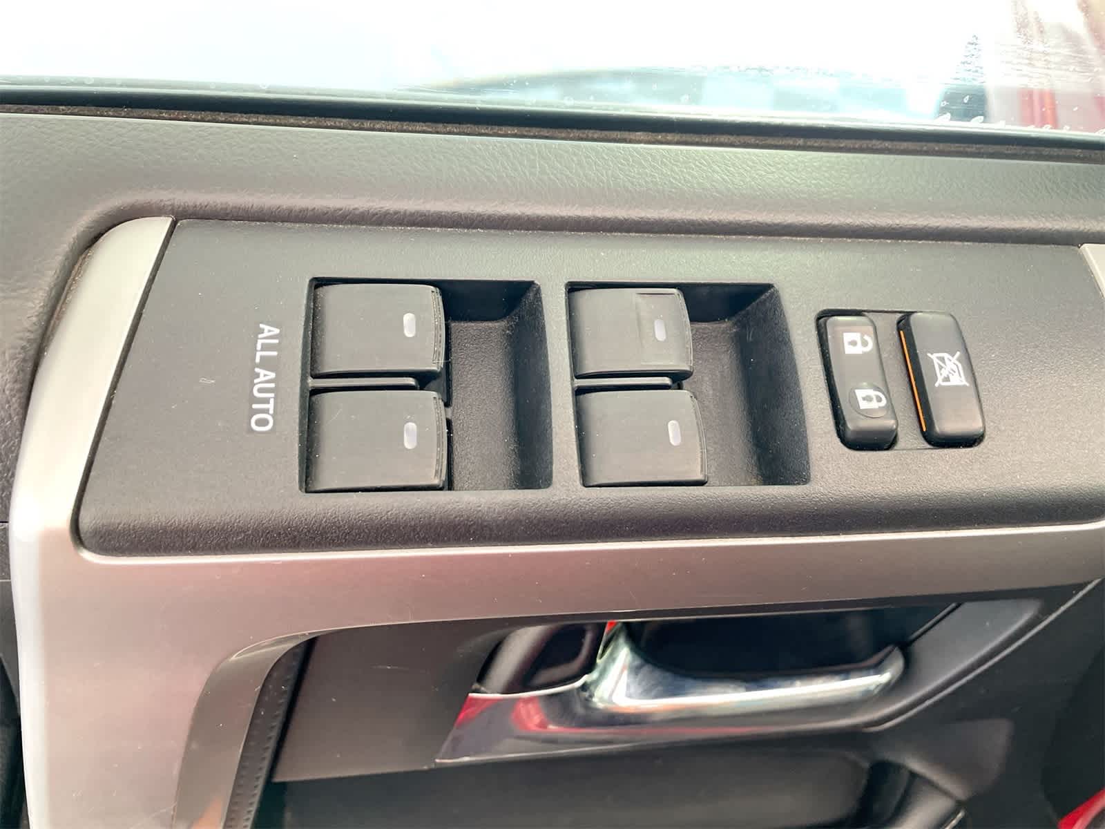 Thumbnail: 2016 Toyota 4Runner - 12