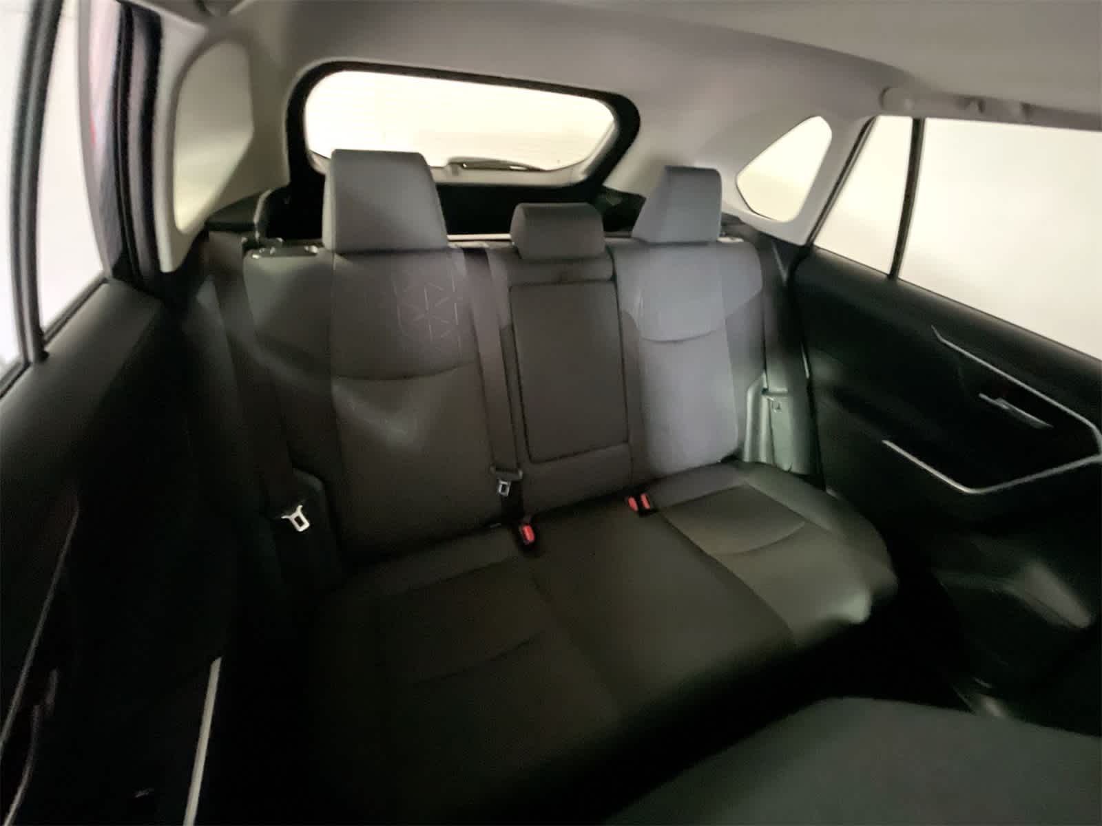 Thumbnail: 2025 Toyota RAV4 - 15