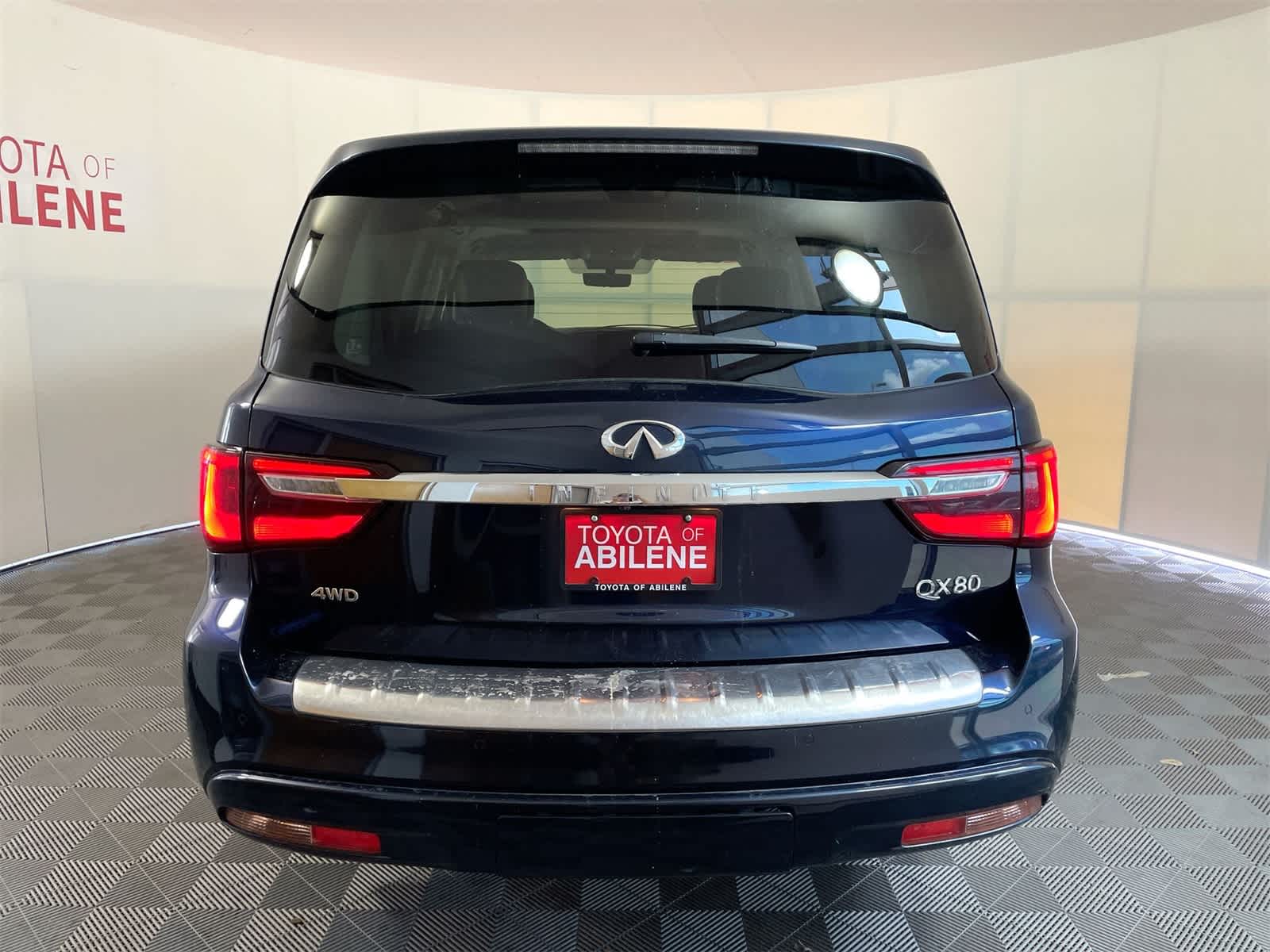 Thumbnail: 2021 INFINITI QX80 - 4