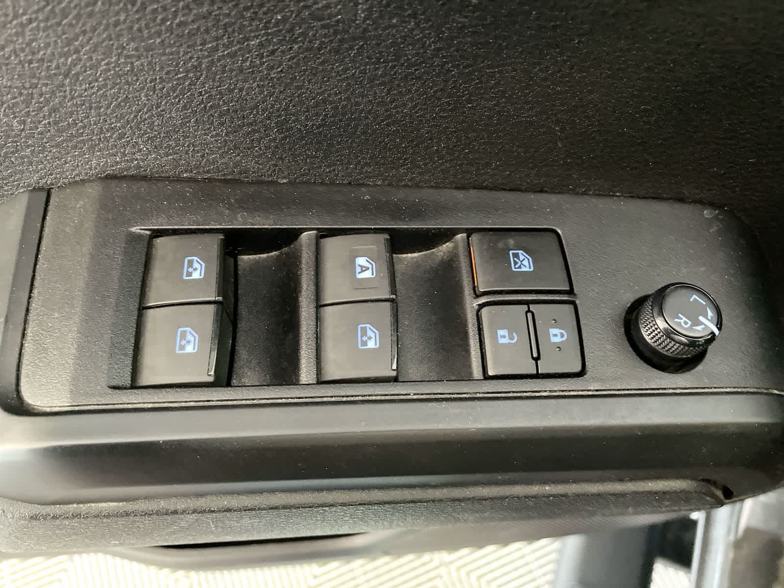 Thumbnail: 2023 Toyota Tacoma - 9