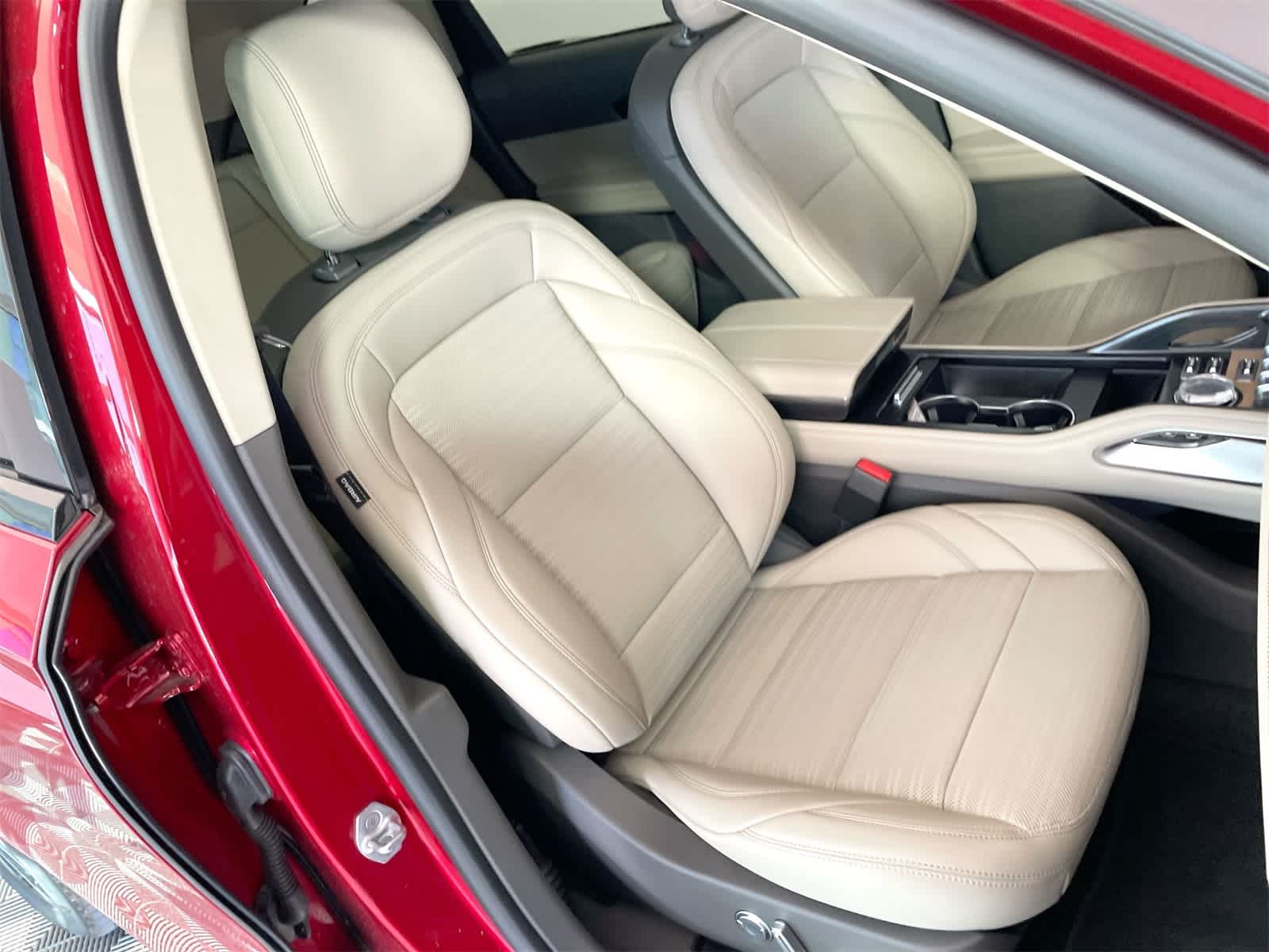 Thumbnail: 2025 Lincoln Nautilus - 13