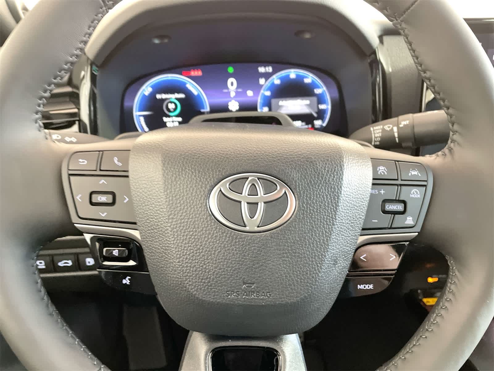 Thumbnail: 2025 Toyota Camry - 18