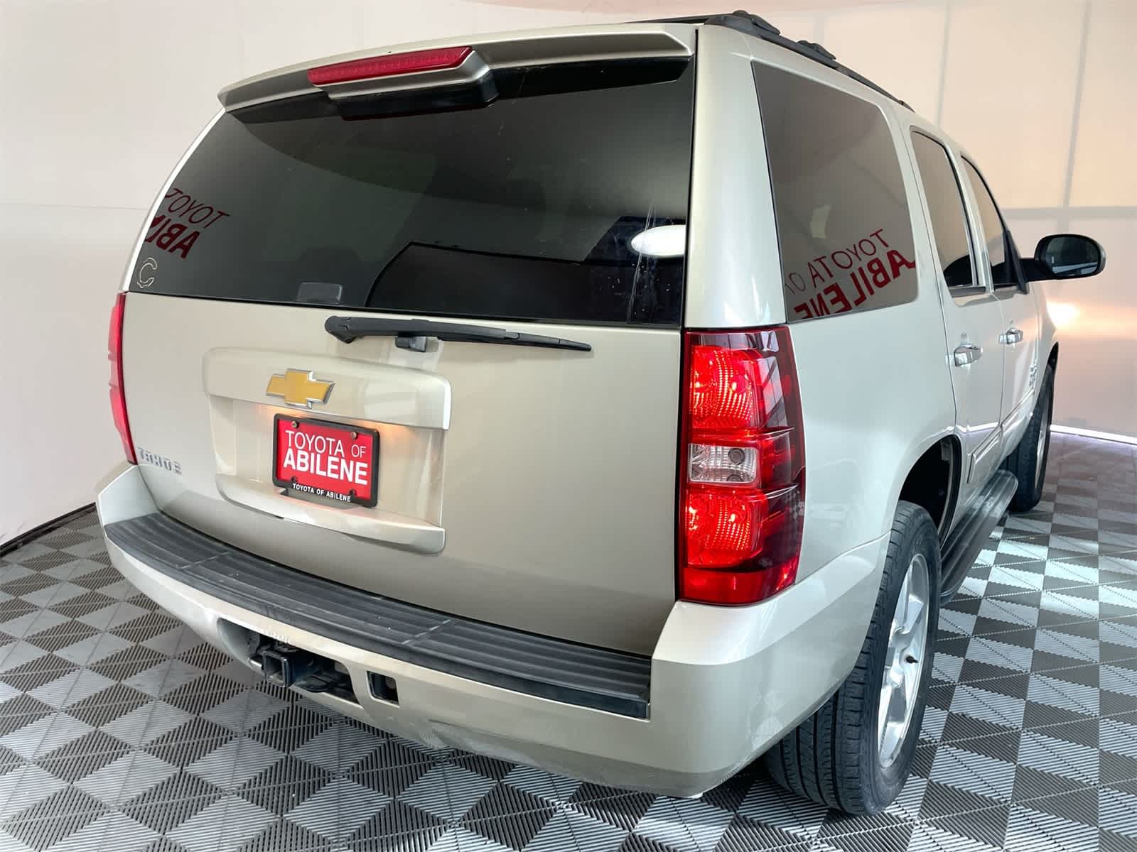 Thumbnail: 2013 Chevrolet Tahoe - 5