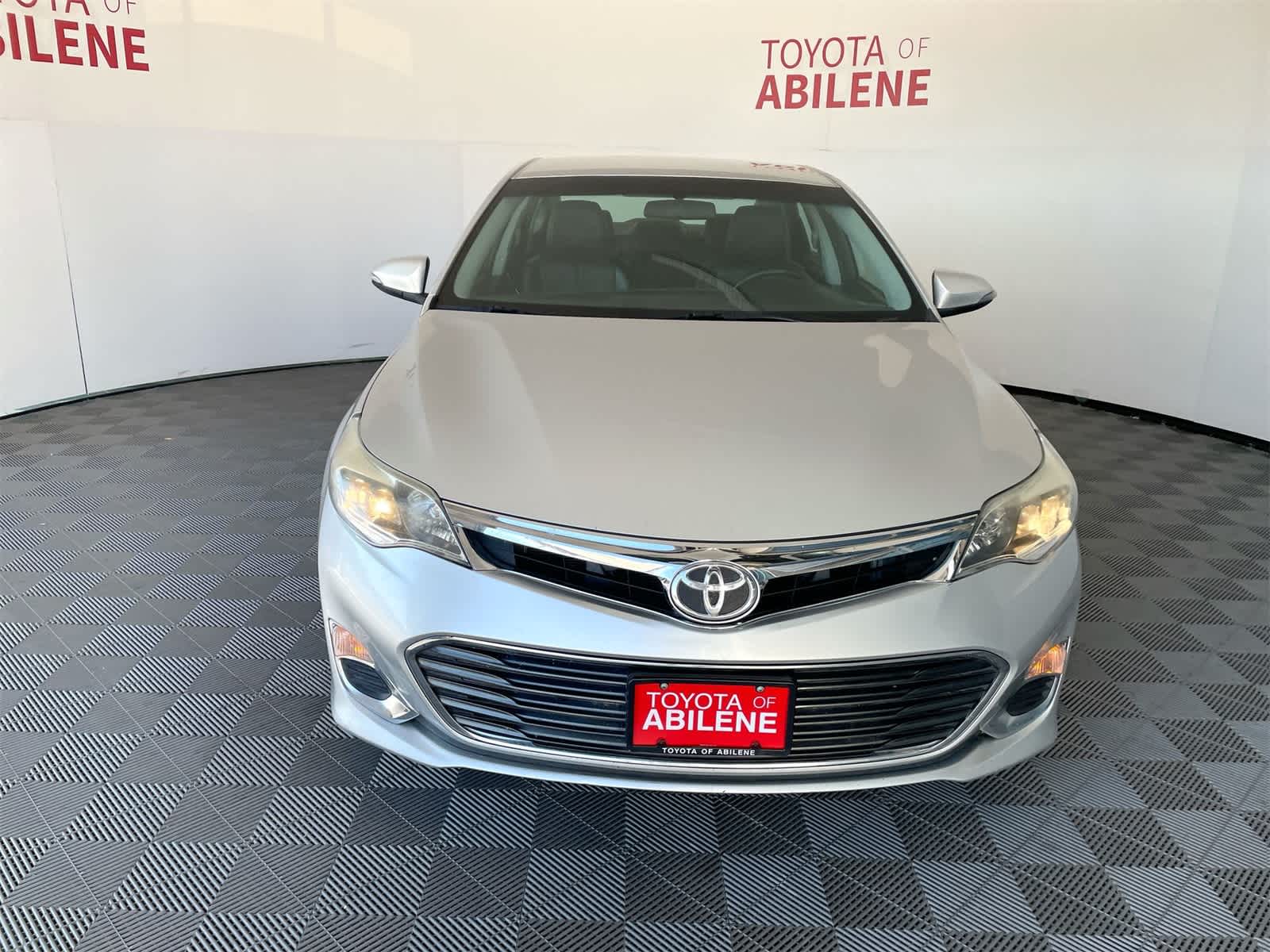 Thumbnail: 2013 Toyota Avalon - 9