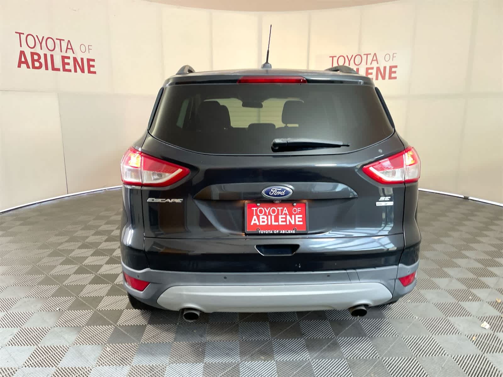 Thumbnail: 2015 Ford Escape - 4