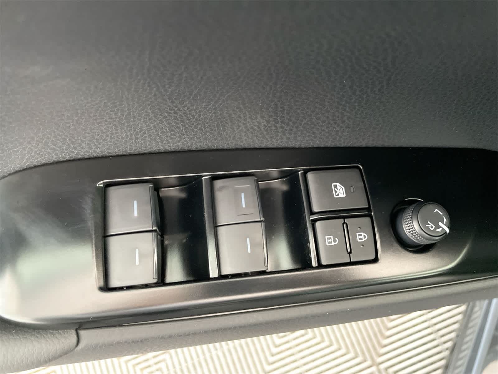 Thumbnail: 2026 Toyota Camry - 12