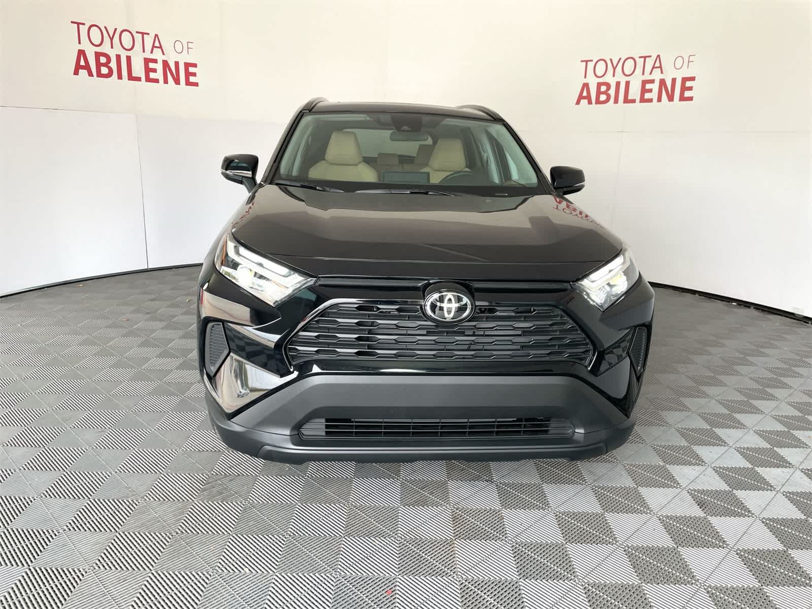 Thumbnail: 2025 Toyota RAV4 - 9