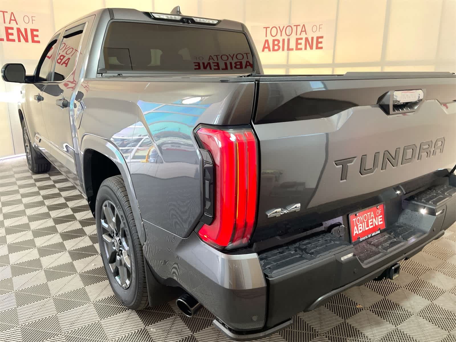 Thumbnail: 2024 Toyota Tundra - 3