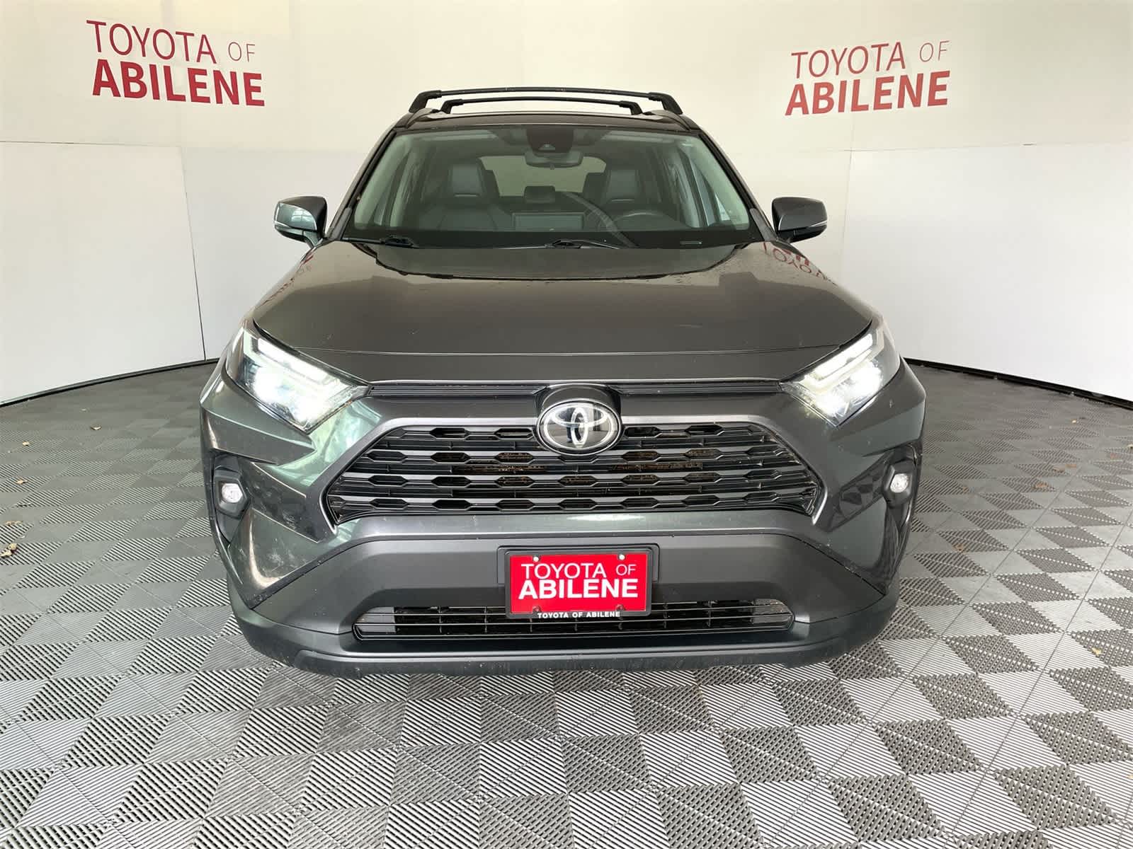 Thumbnail: 2022 Toyota RAV4 - 8