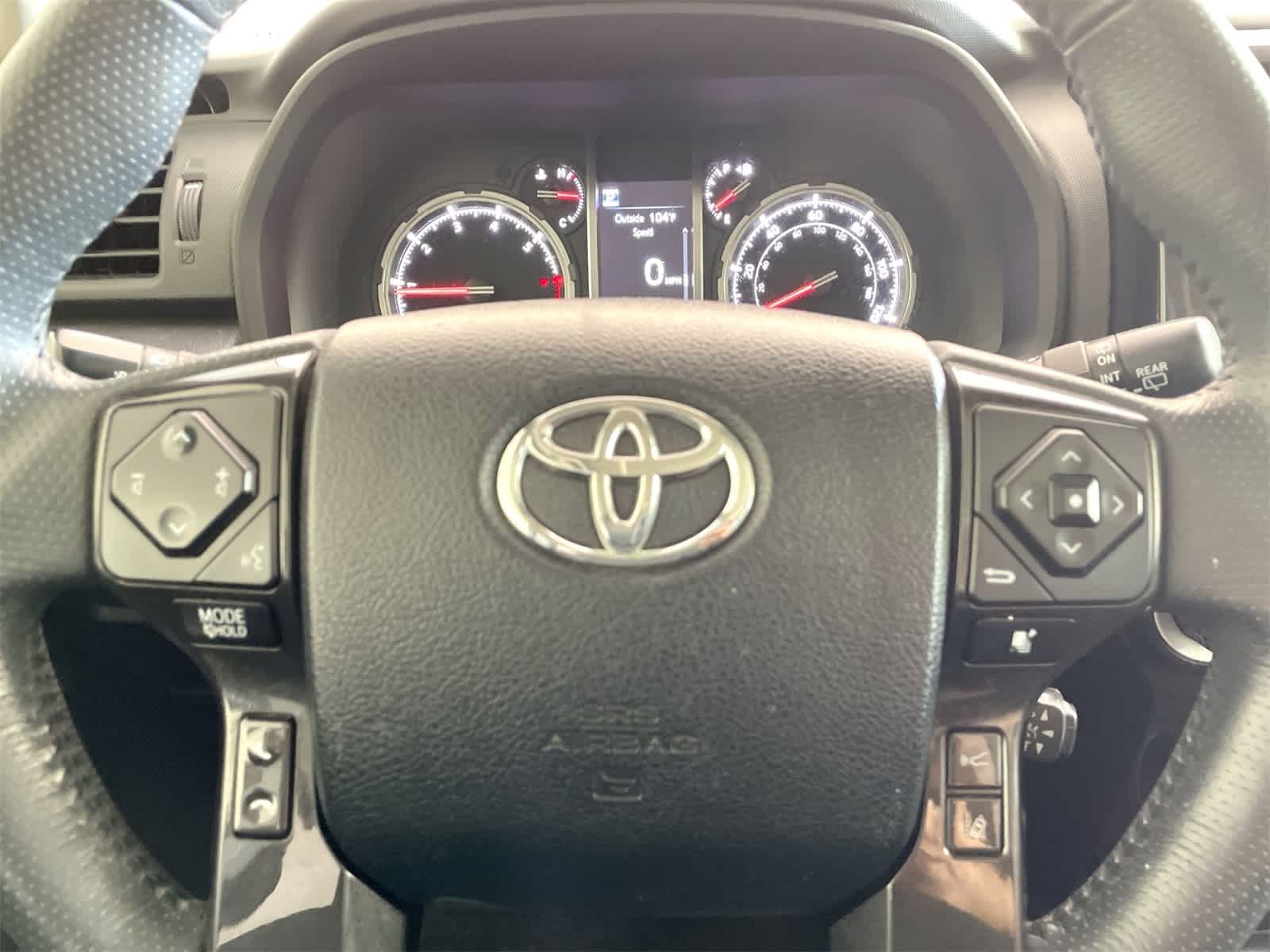 Thumbnail: 2020 Toyota 4Runner - 17