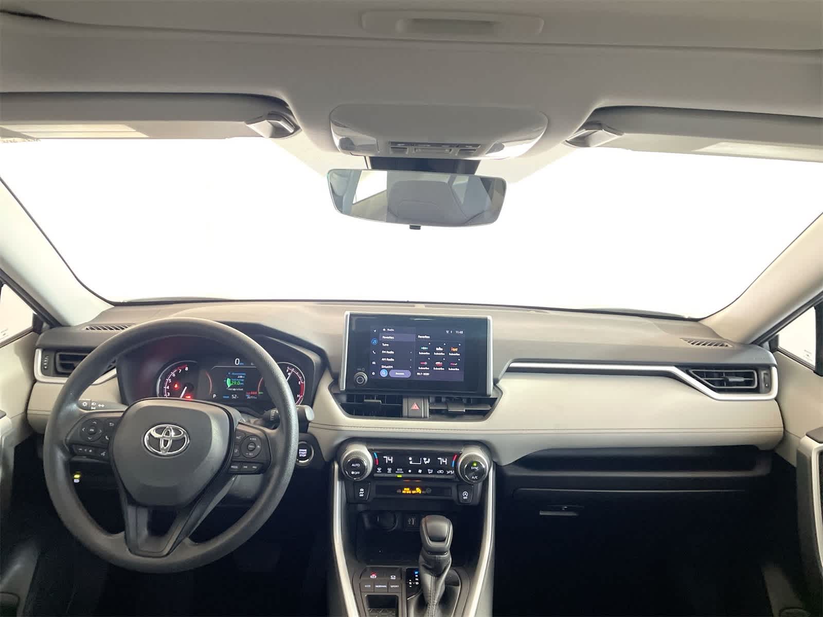 Thumbnail: 2023 Toyota RAV4 - 16