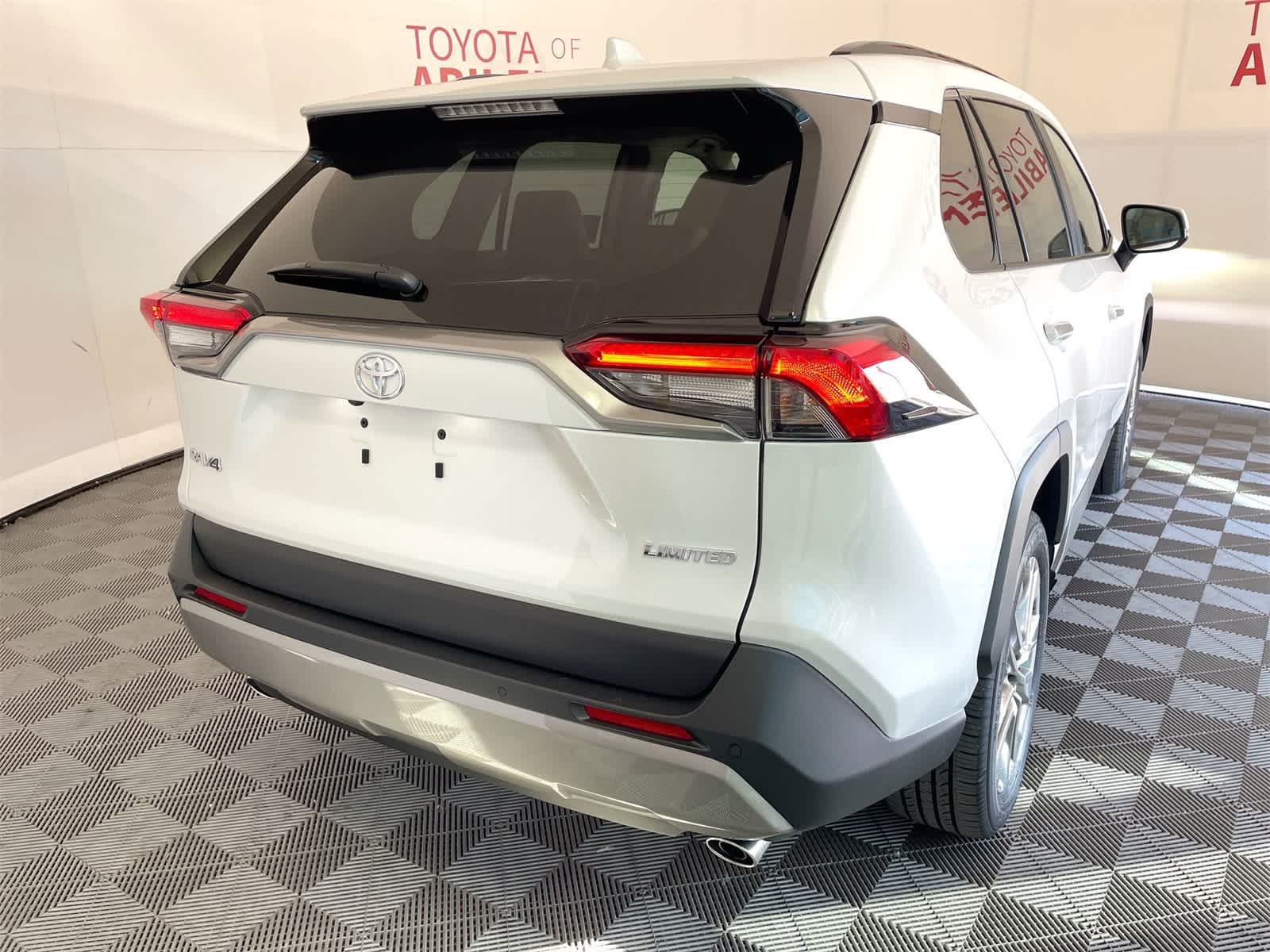 Thumbnail: 2025 Toyota RAV4 - 7