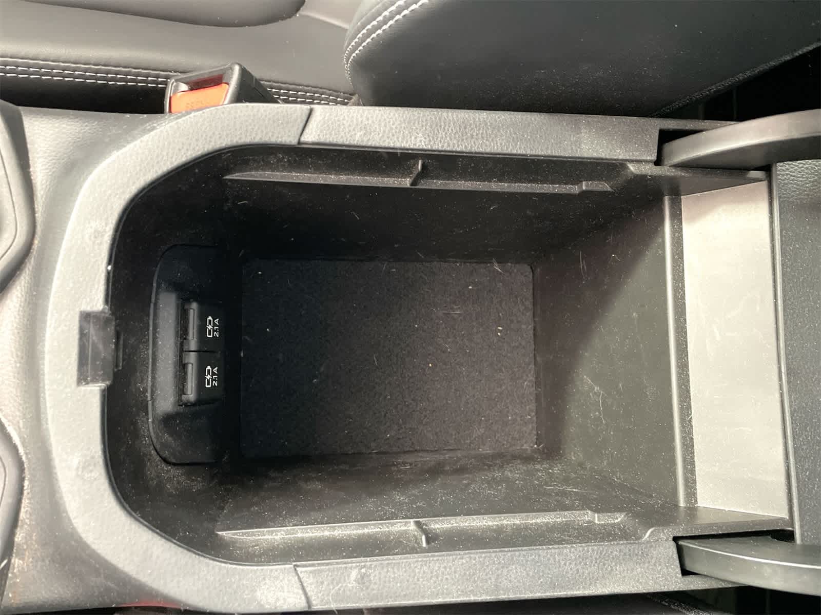 Thumbnail: 2020 Toyota RAV4 - 23