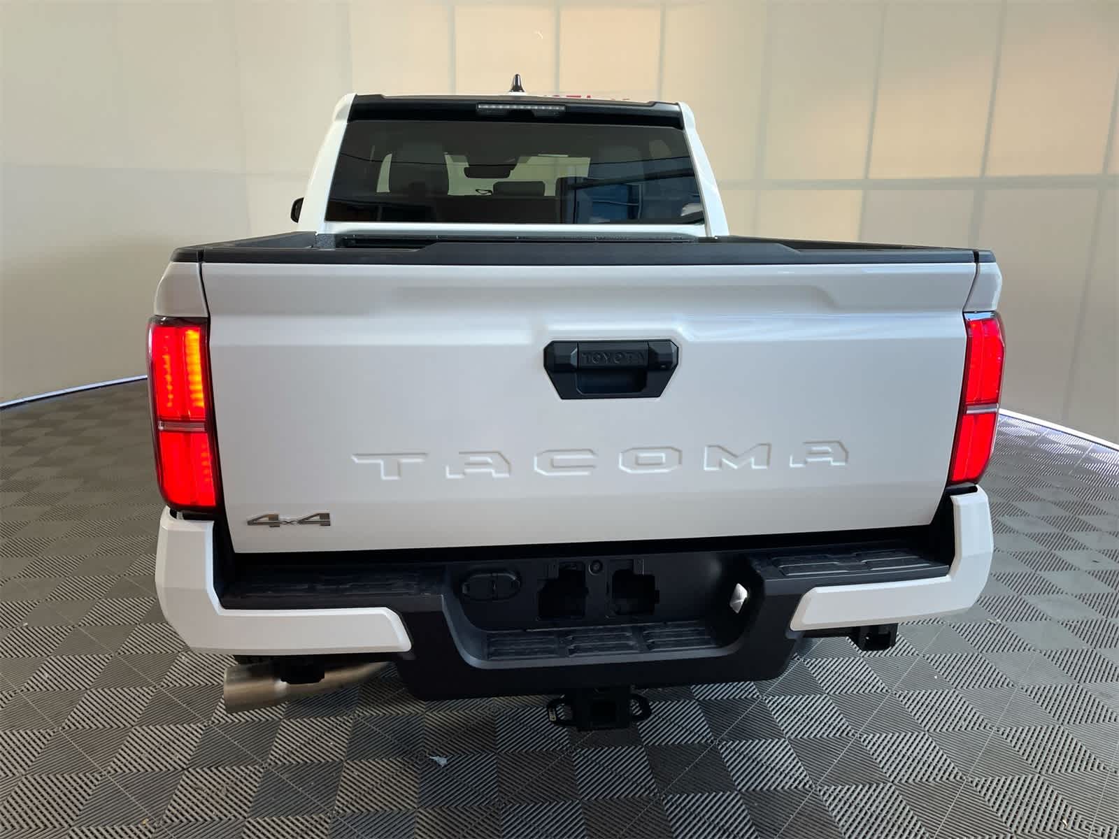 Thumbnail: 2025 Toyota Tacoma - 4