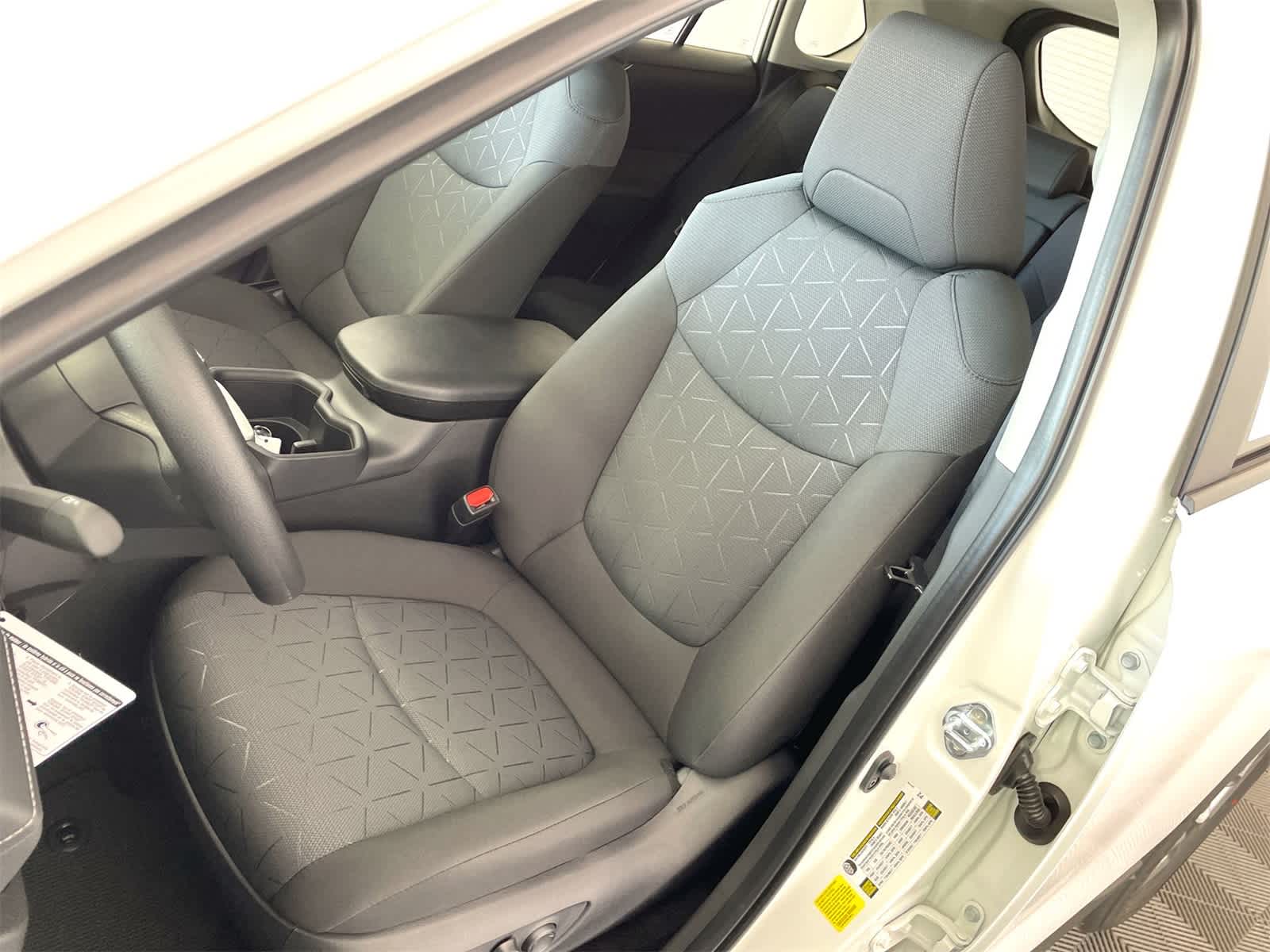 Thumbnail: 2025 Toyota RAV4 - 10