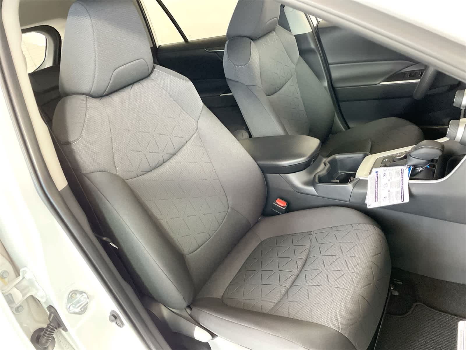 Thumbnail: 2025 Toyota RAV4 - 14