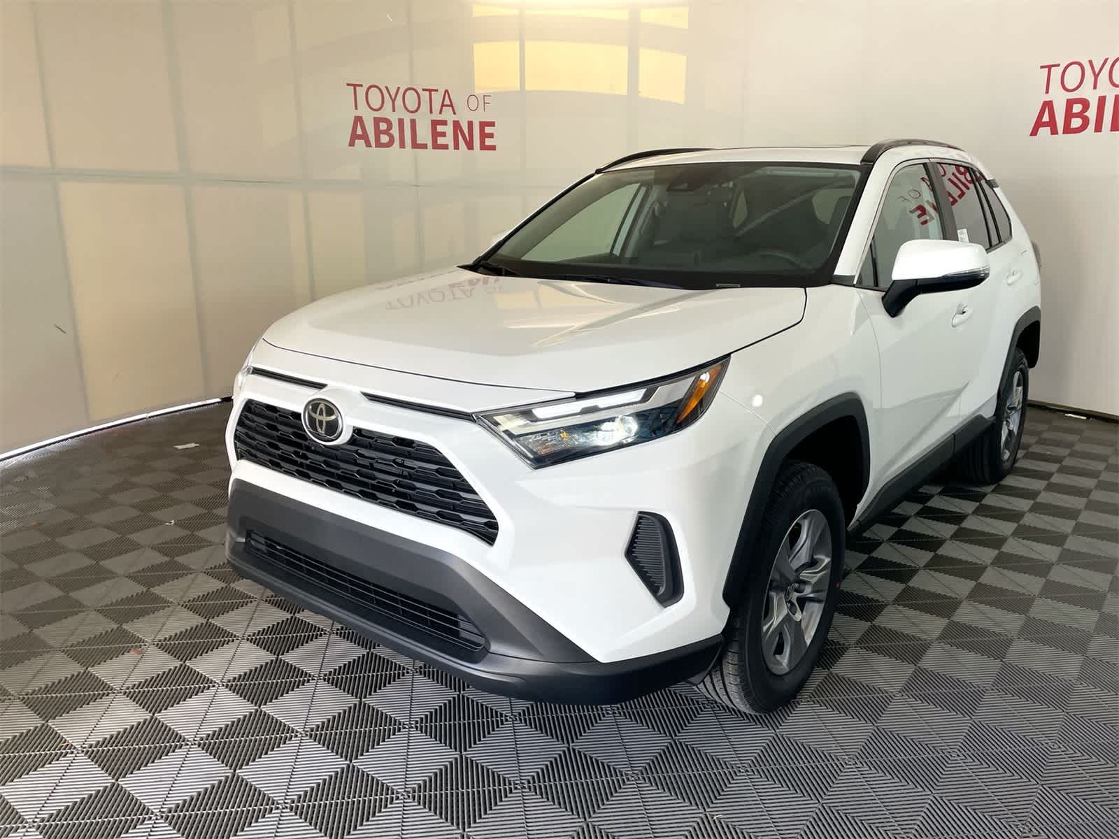 Thumbnail: 2025 Toyota RAV4 - 1