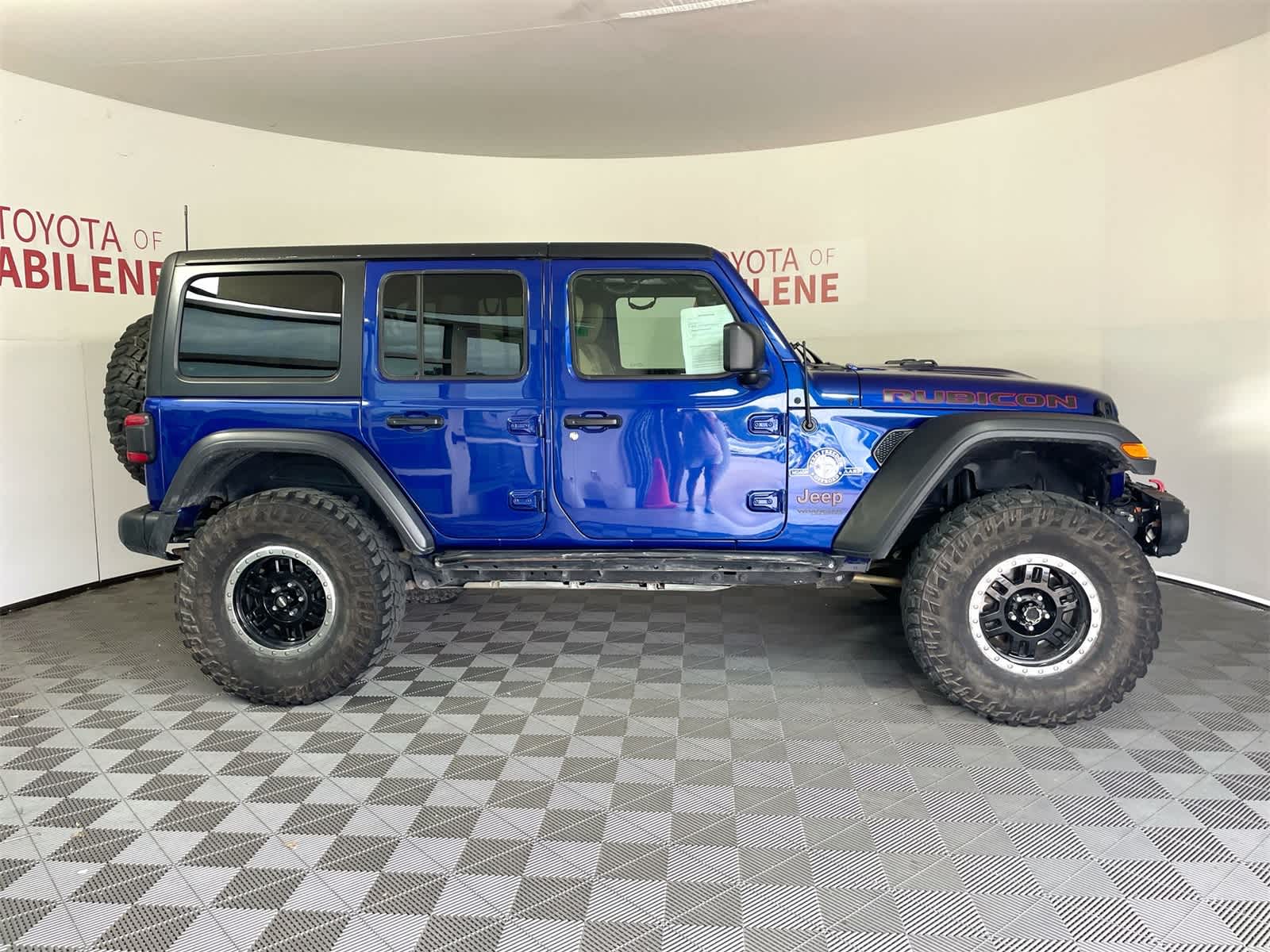 Thumbnail: 2018 Jeep Wrangler - 7