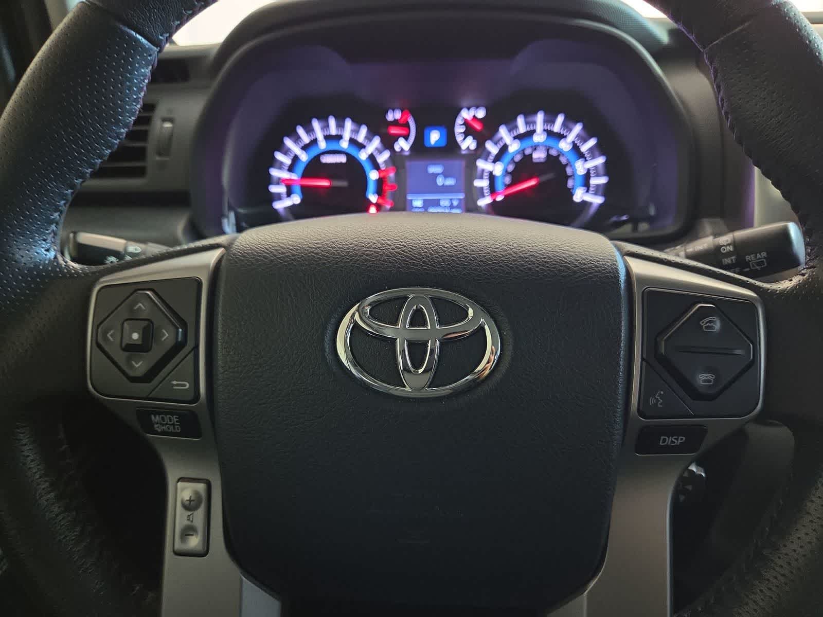 Thumbnail: 2019 Toyota 4Runner - 18