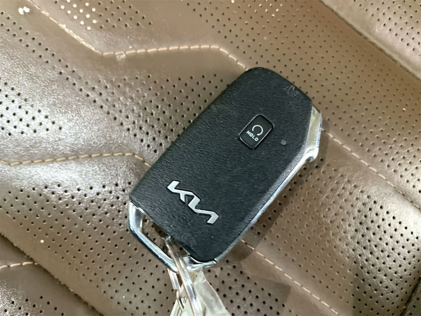 Thumbnail: 2022 Kia Telluride - 28