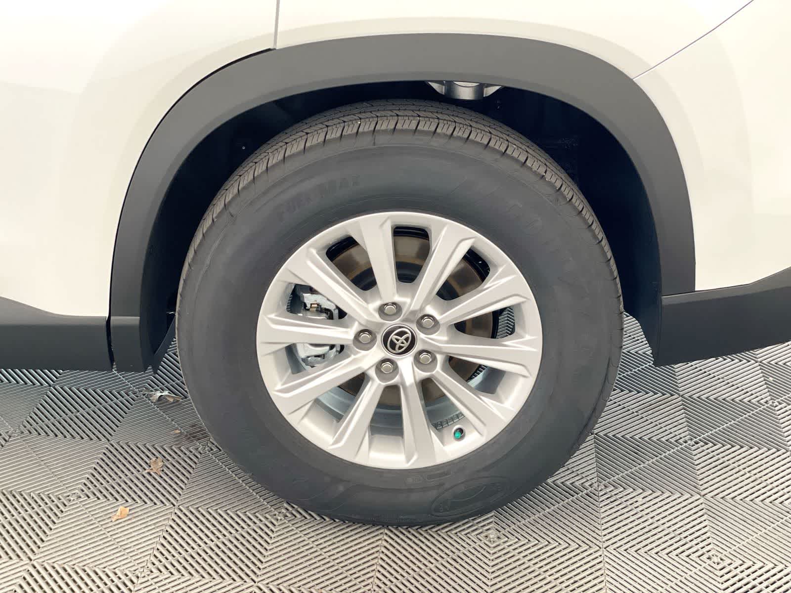 Thumbnail: 2026 Toyota Grand Highlander - 27