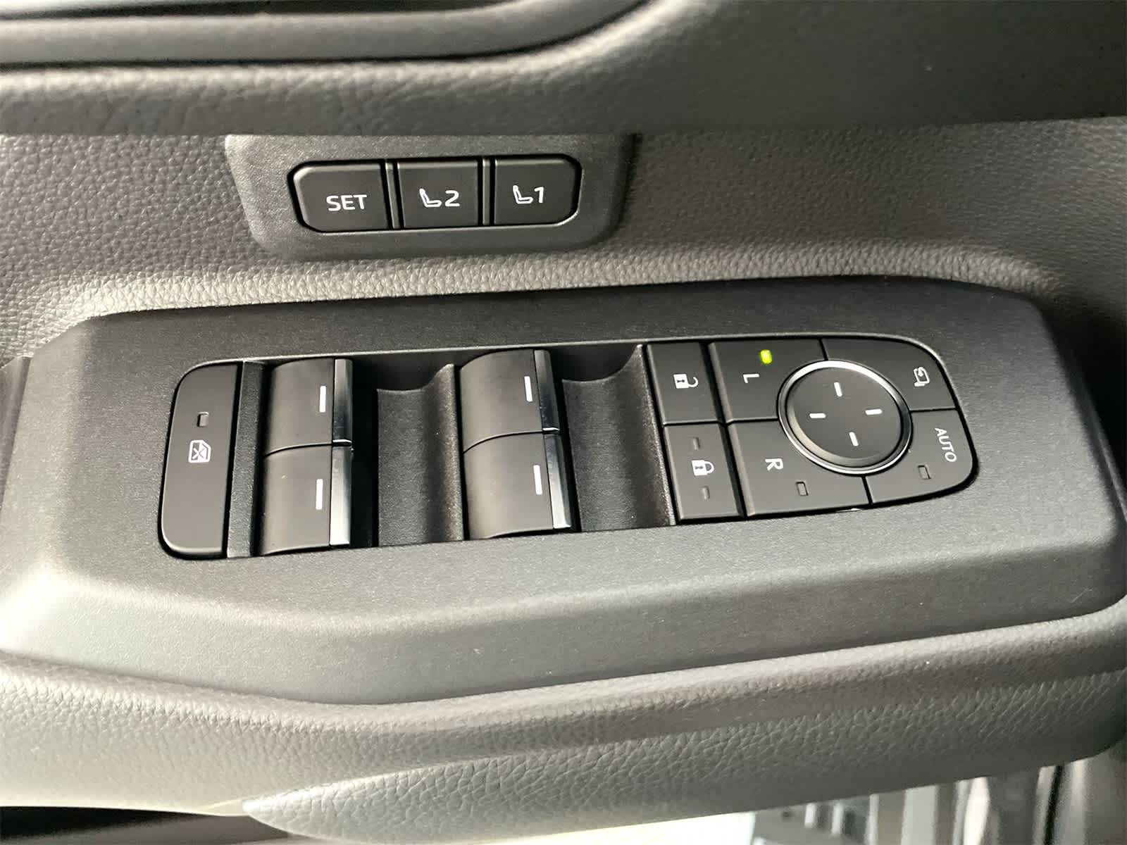 Thumbnail: 2026 Toyota Land Cruiser - 11