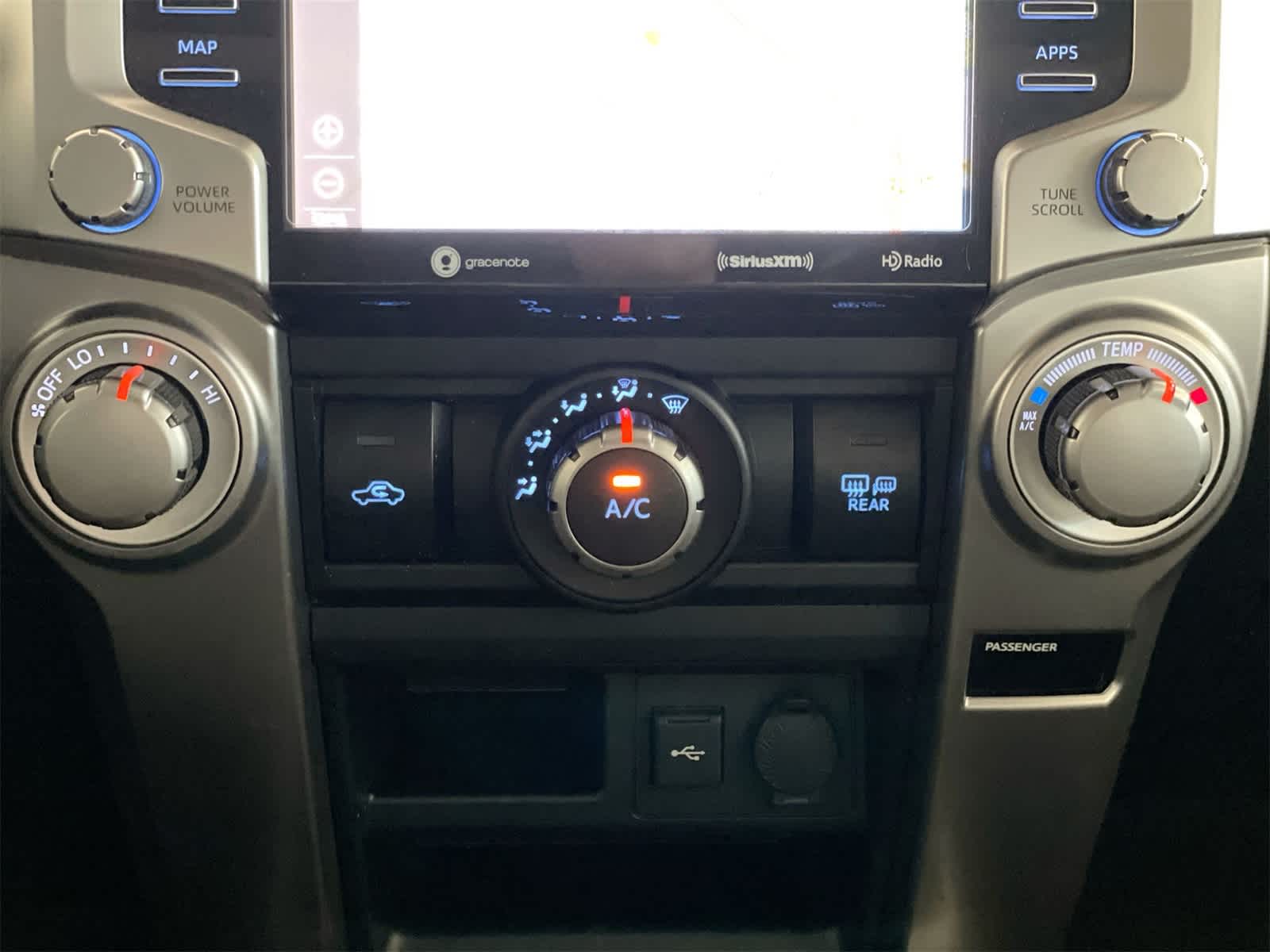 Thumbnail: 2022 Toyota 4Runner - 21