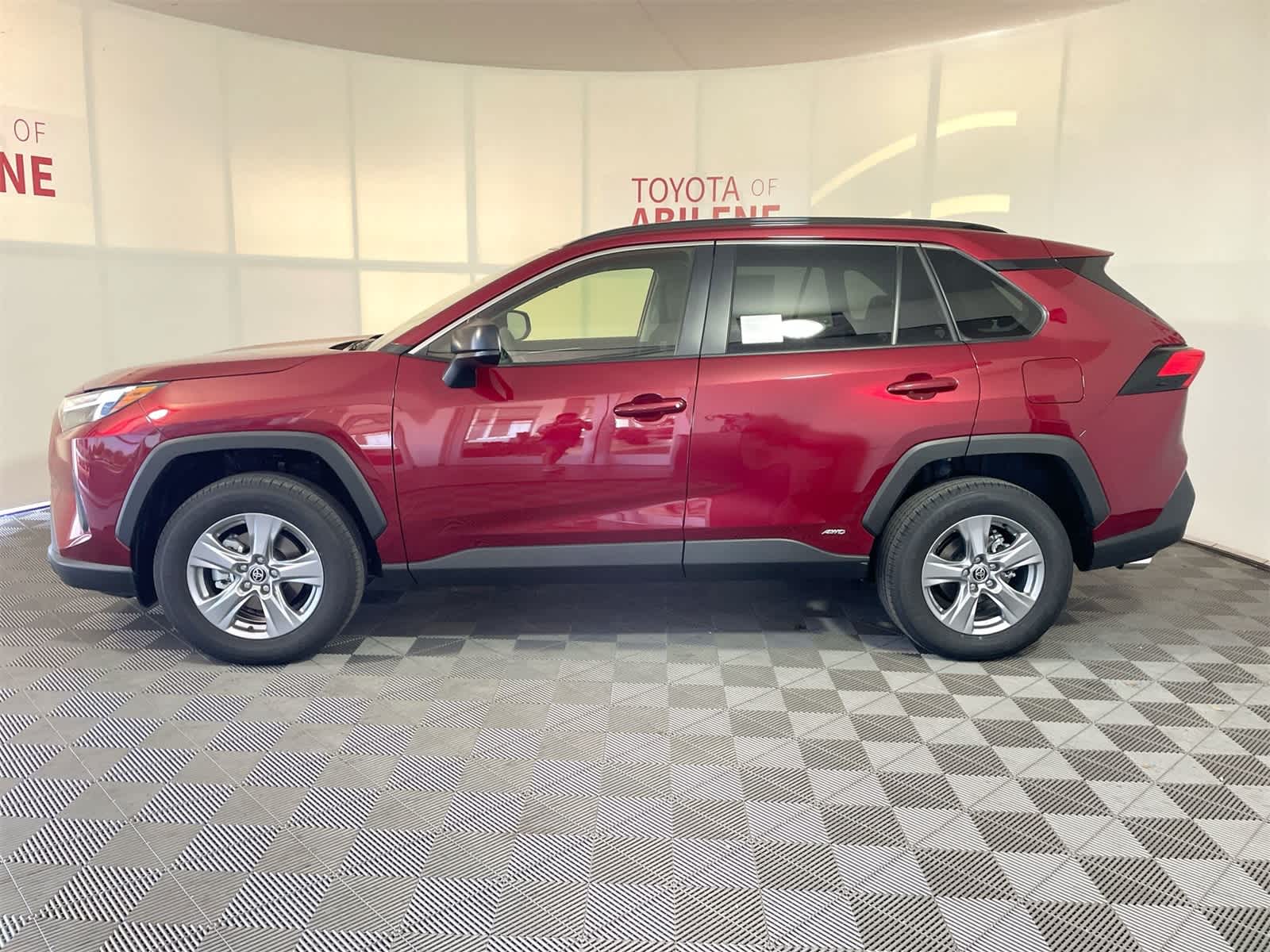 Thumbnail: 2025 Toyota RAV4 - 2