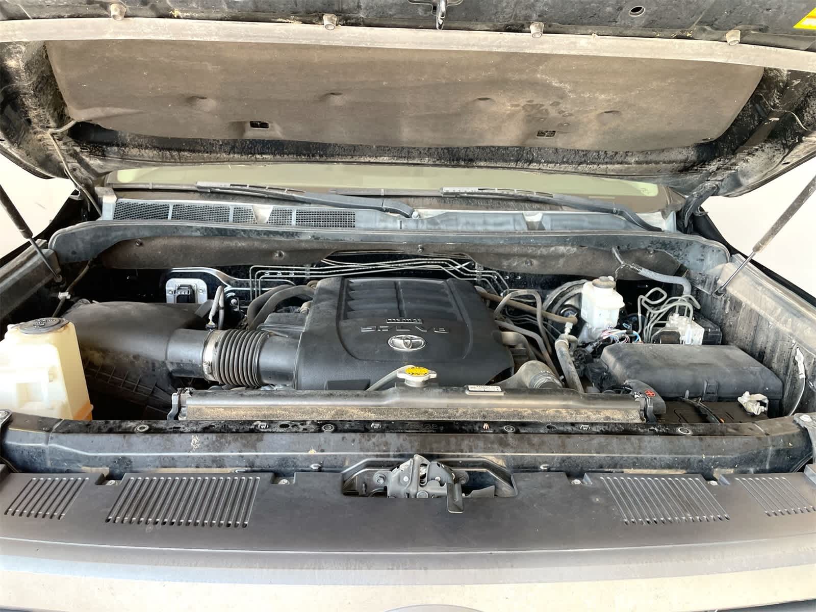 Thumbnail: 2015 Toyota Tundra - 27