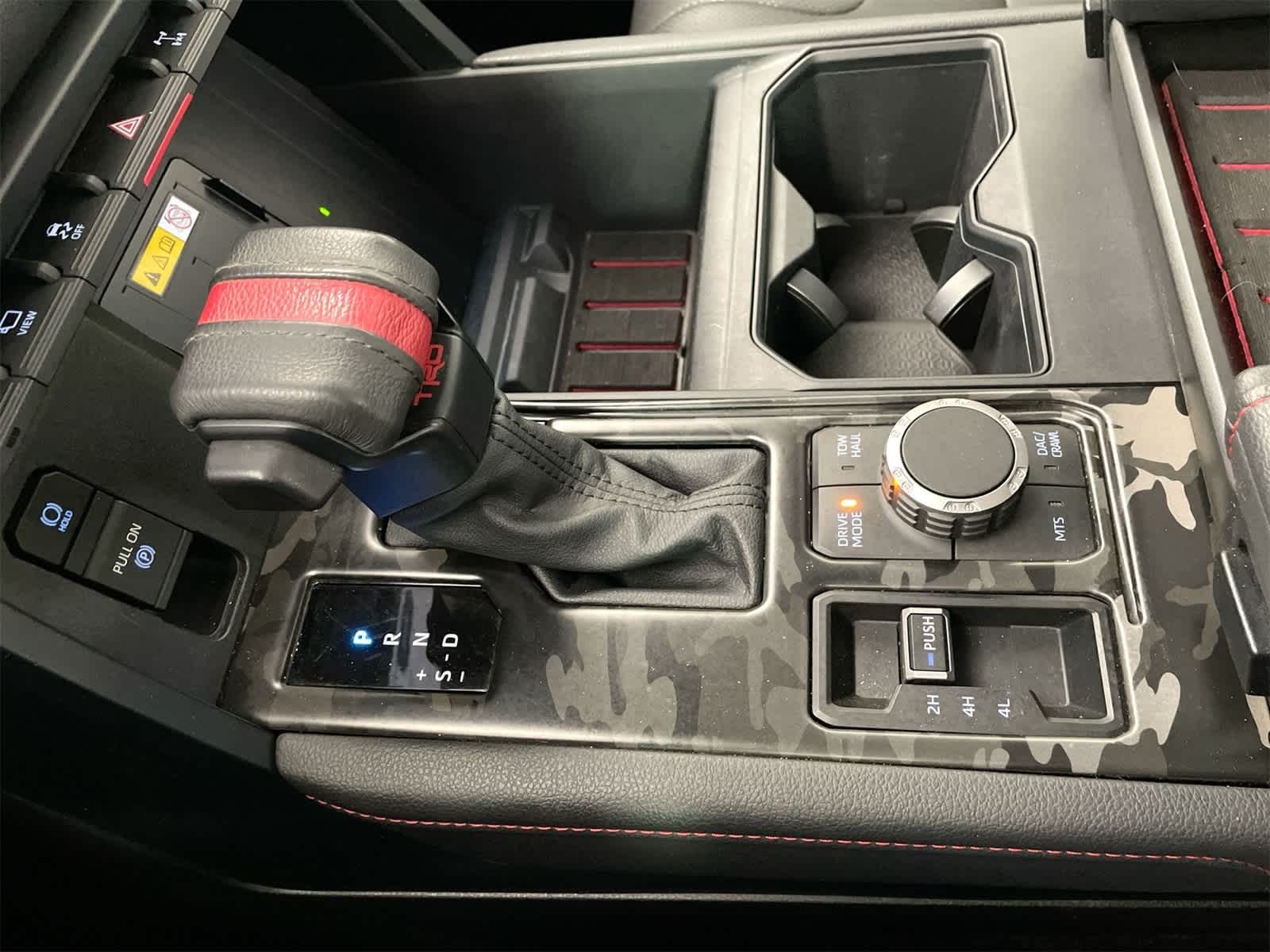 Thumbnail: 2022 Toyota Tundra - 21