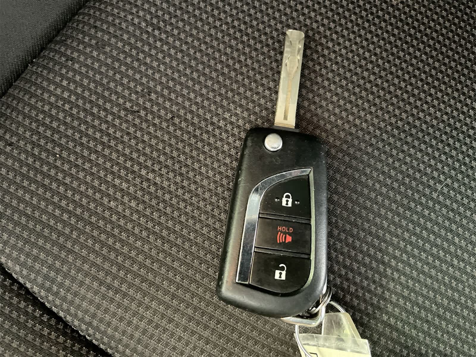 Thumbnail: 2019 Toyota RAV4 - 25