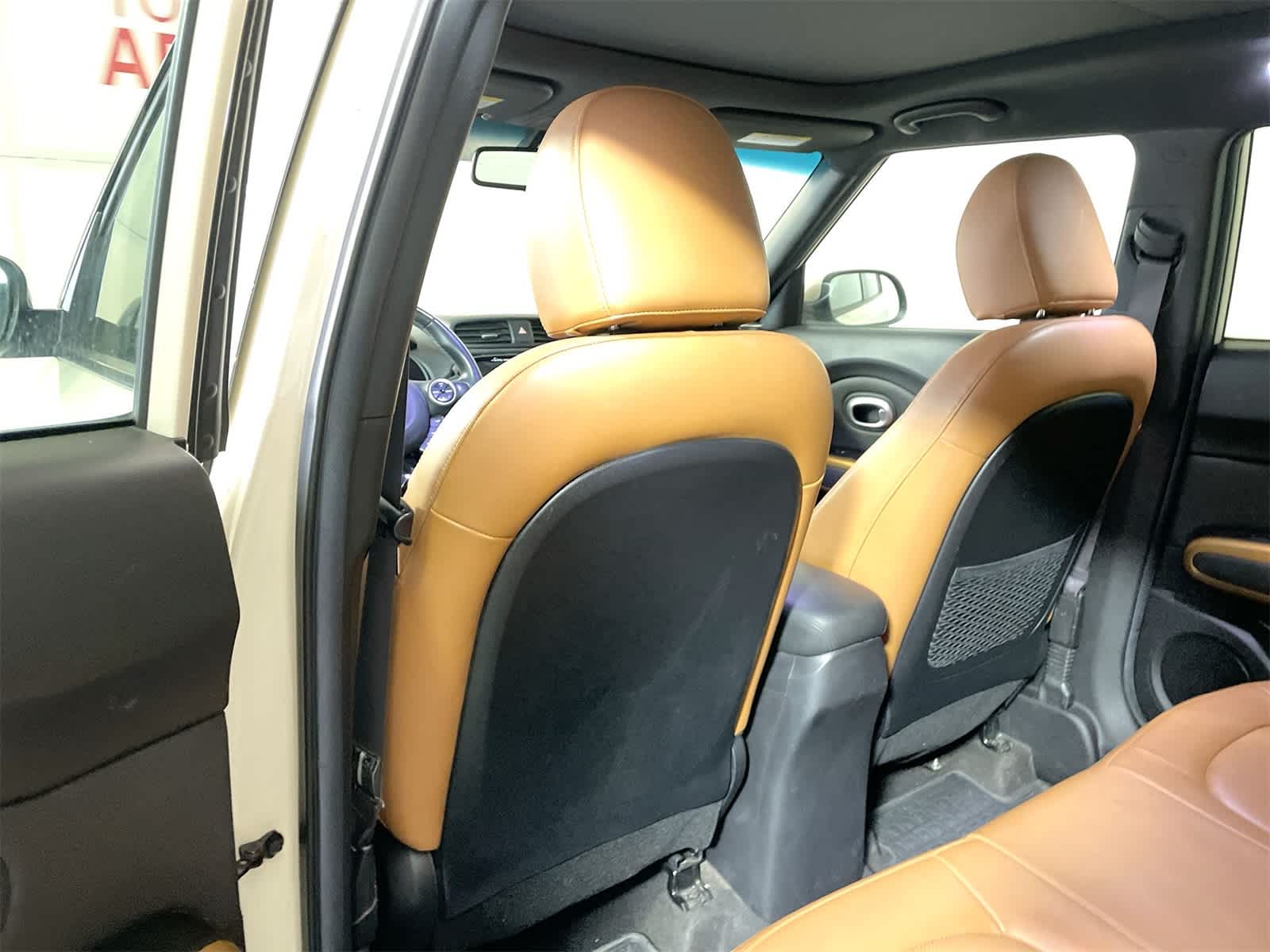 Thumbnail: 2015 Kia Soul - 12